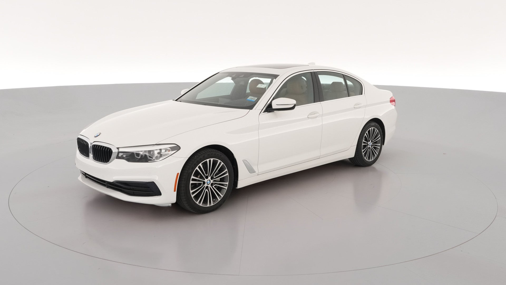 2019 BMW 5 Series vehicle photo