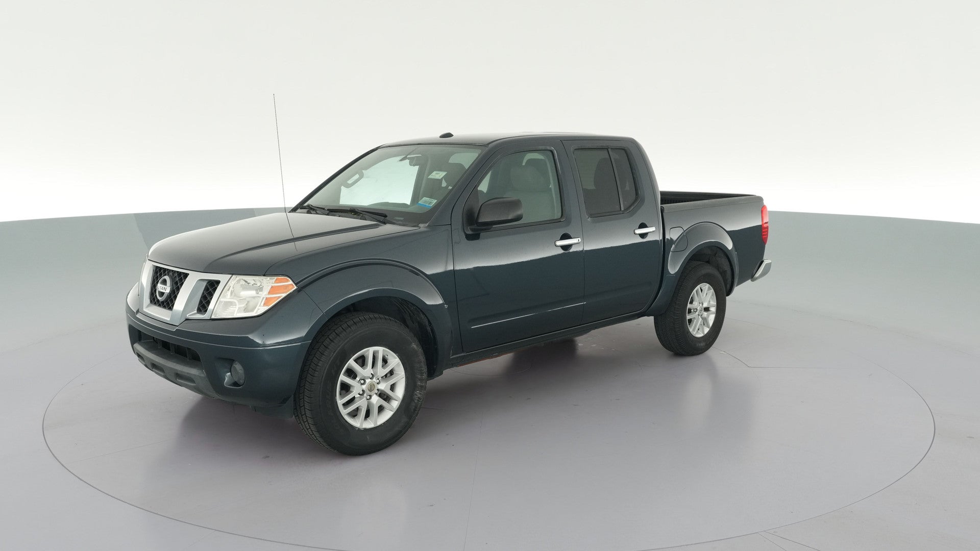 2016 Nissan Frontier Crew Cab vehicle photo