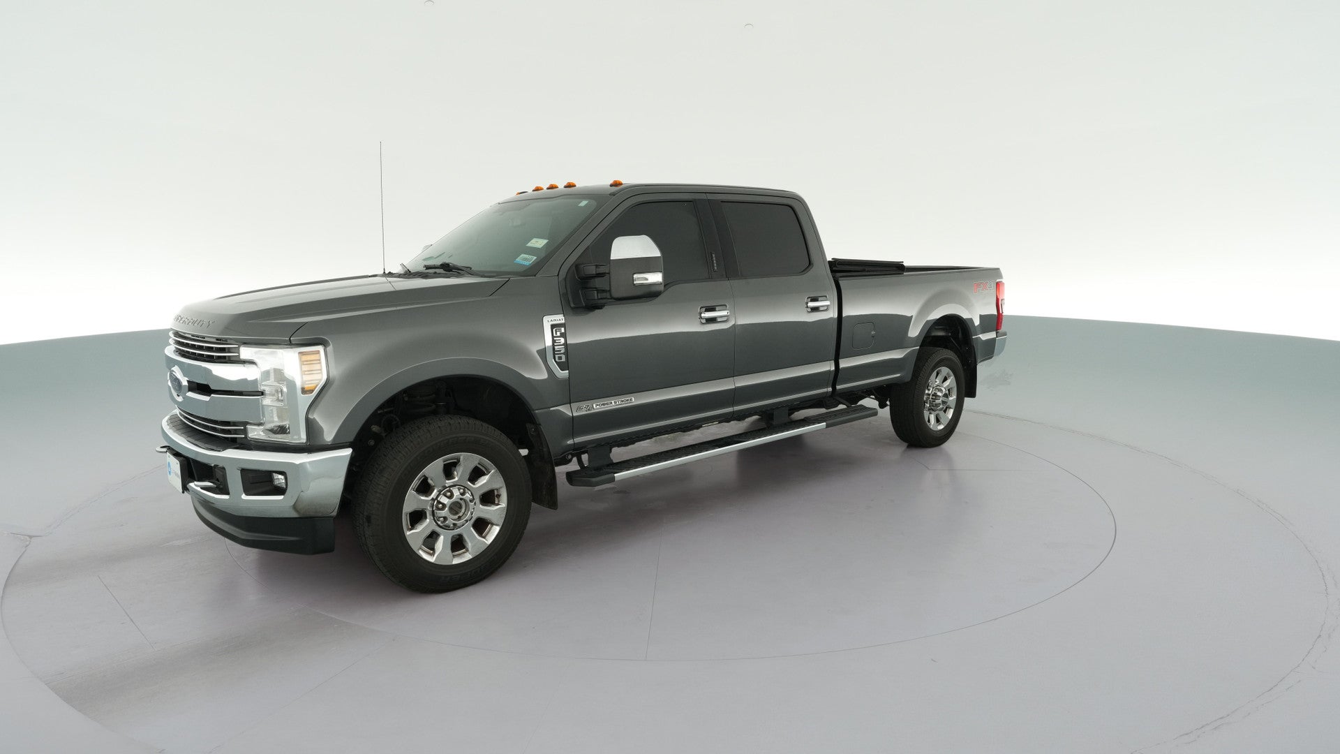 2018 Ford F350 Super Duty Crew Cab vehicle photo