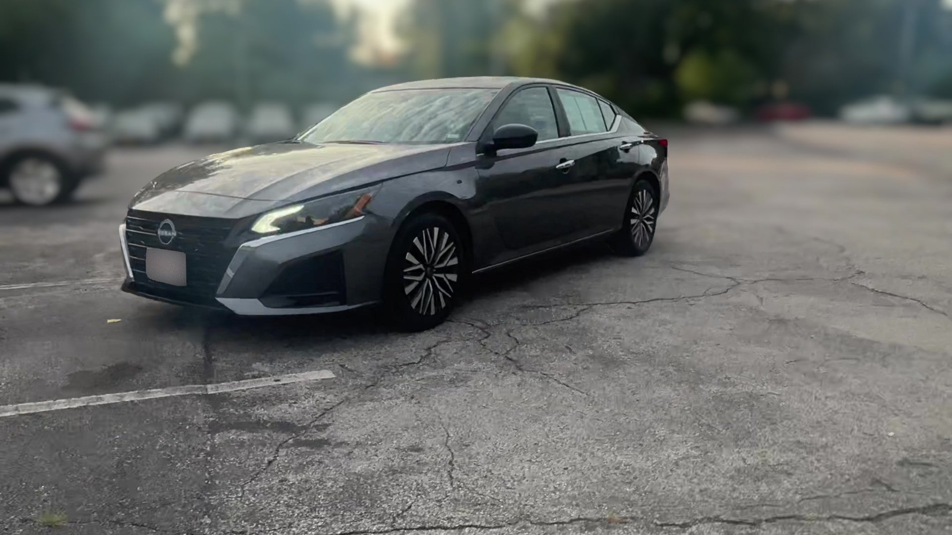 2025 Nissan Altima vehicle photo