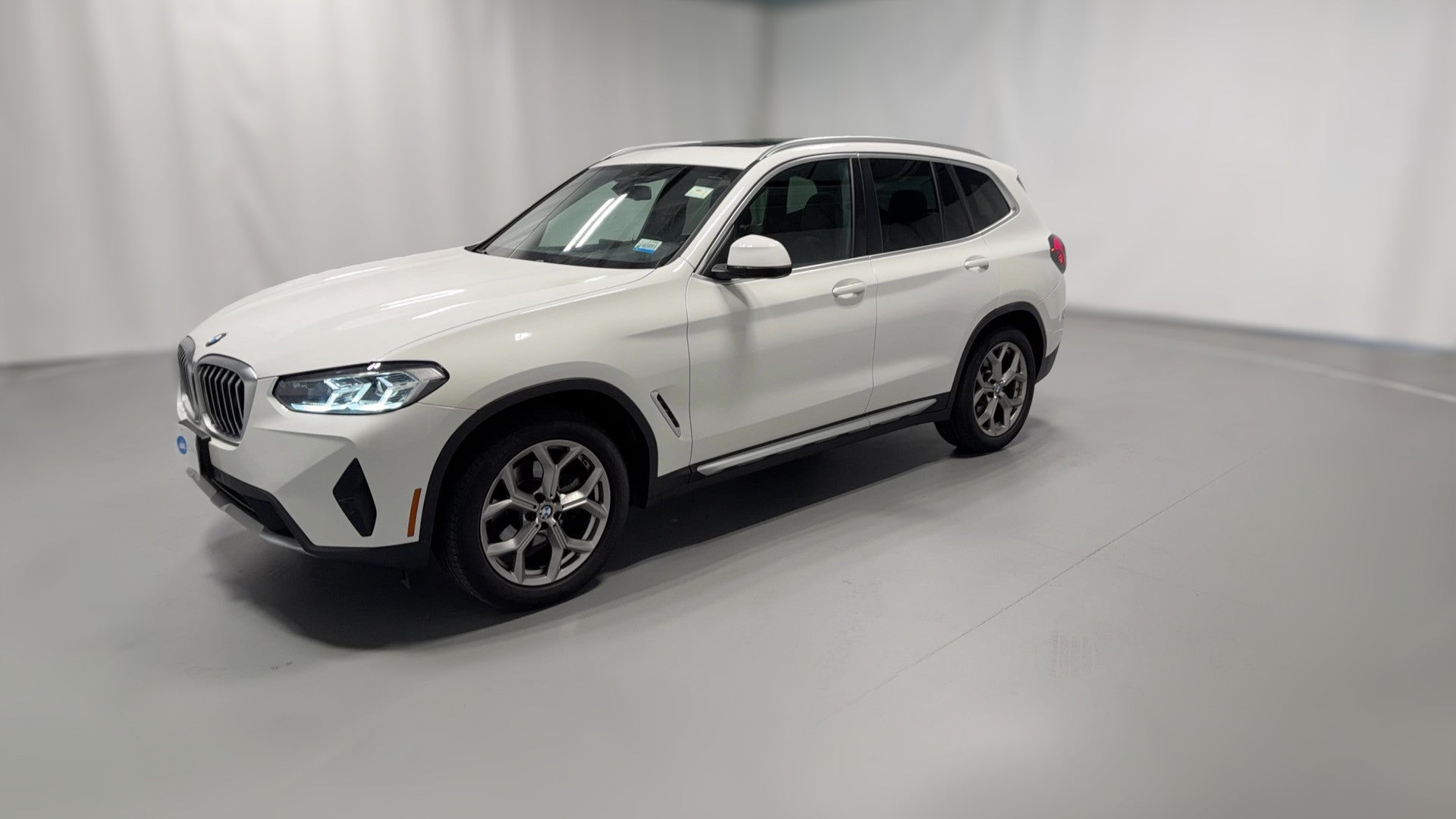 2023 BMW X3 vehicle photo