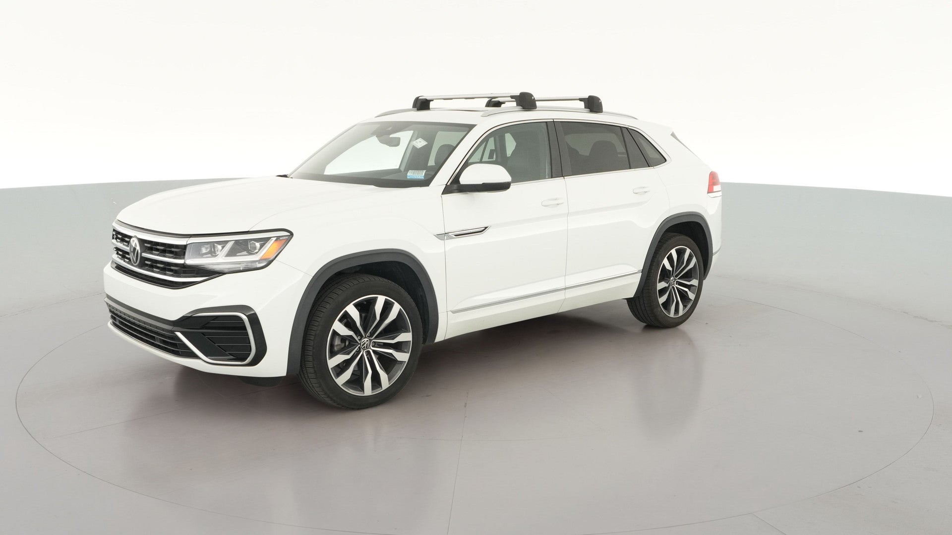2021 Volkswagen Atlas Cross Sport vehicle photo