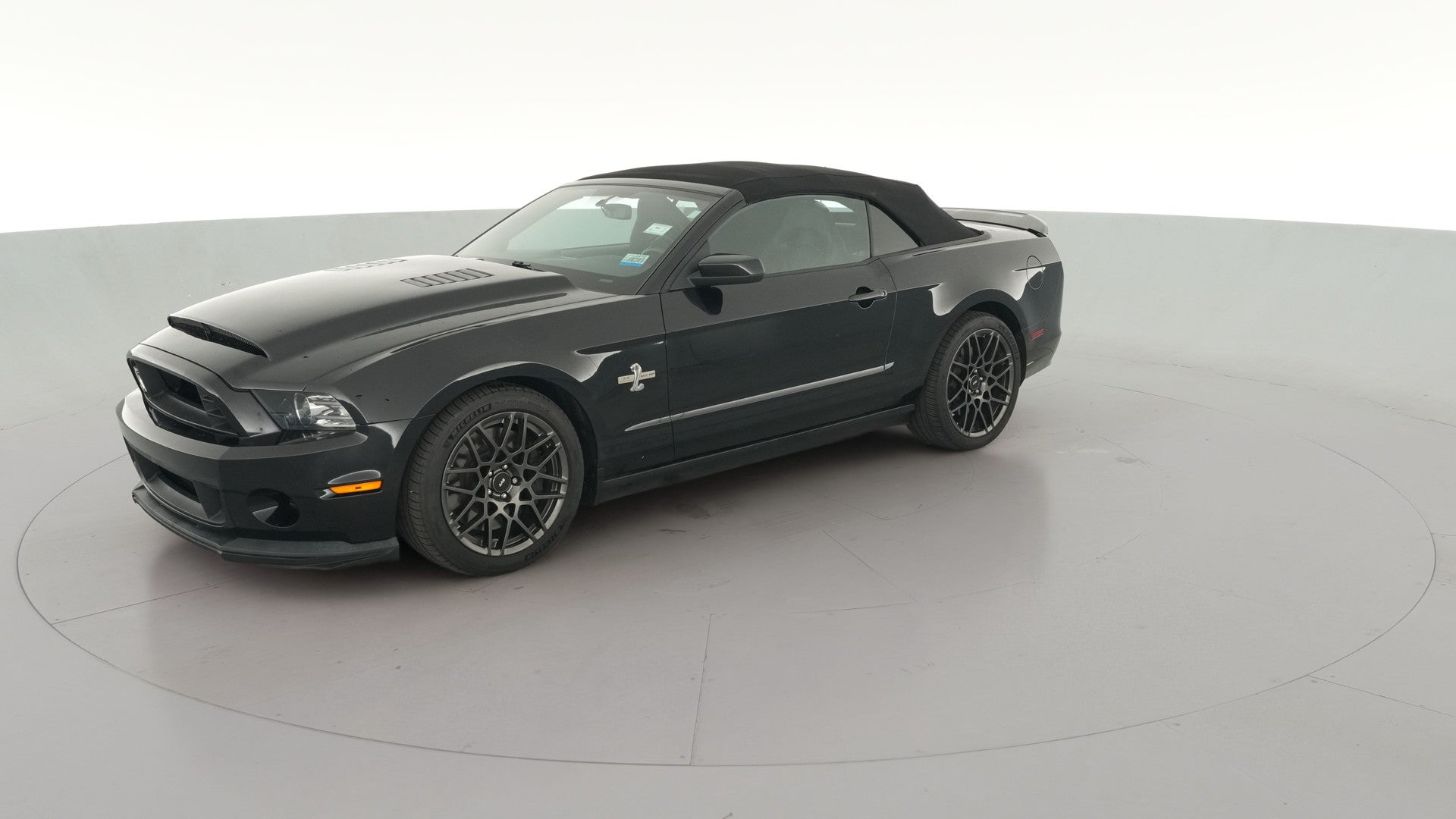 2014 Ford Mustang vehicle photo