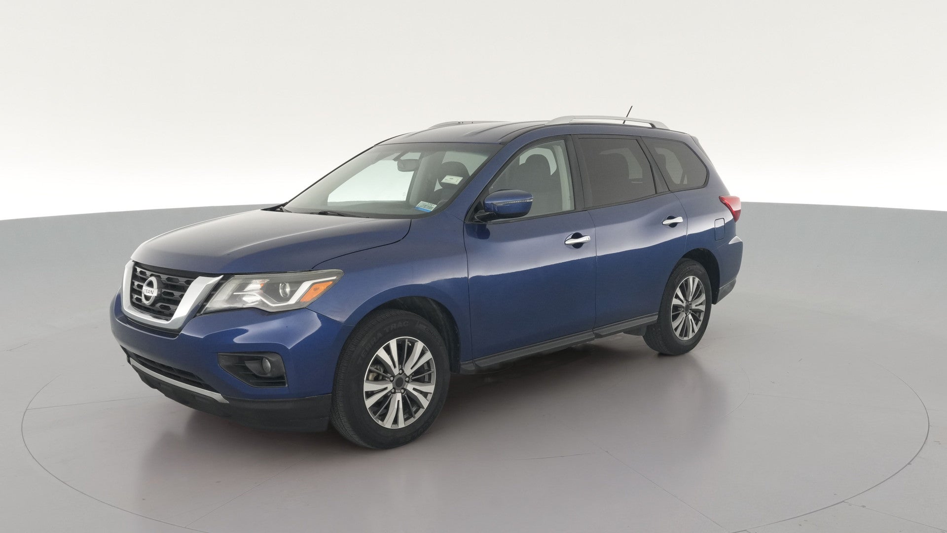 2017 Nissan Pathfinder vehicle photo