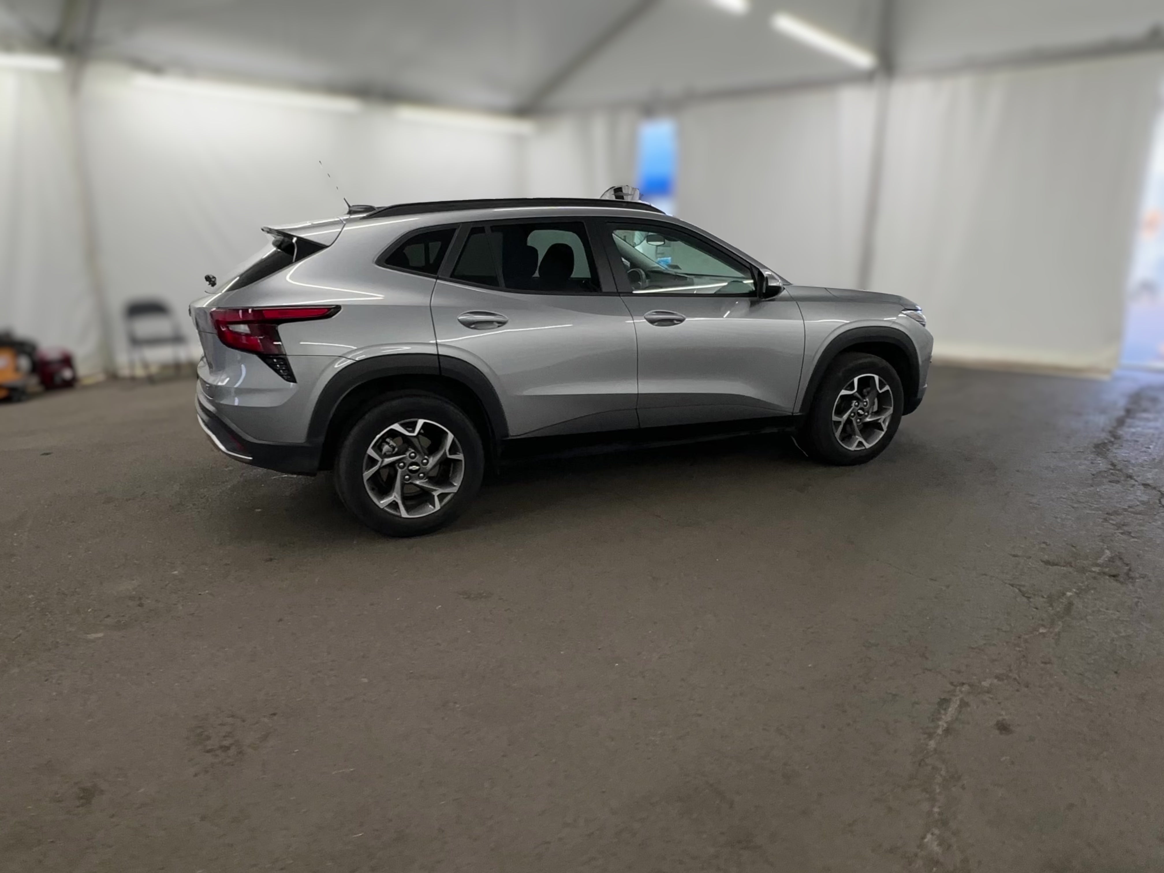 2025 Chevrolet Trax LT - Photo 37