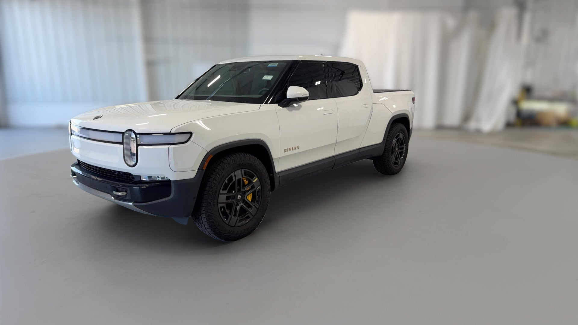 2023 Rivian R1T vehicle photo