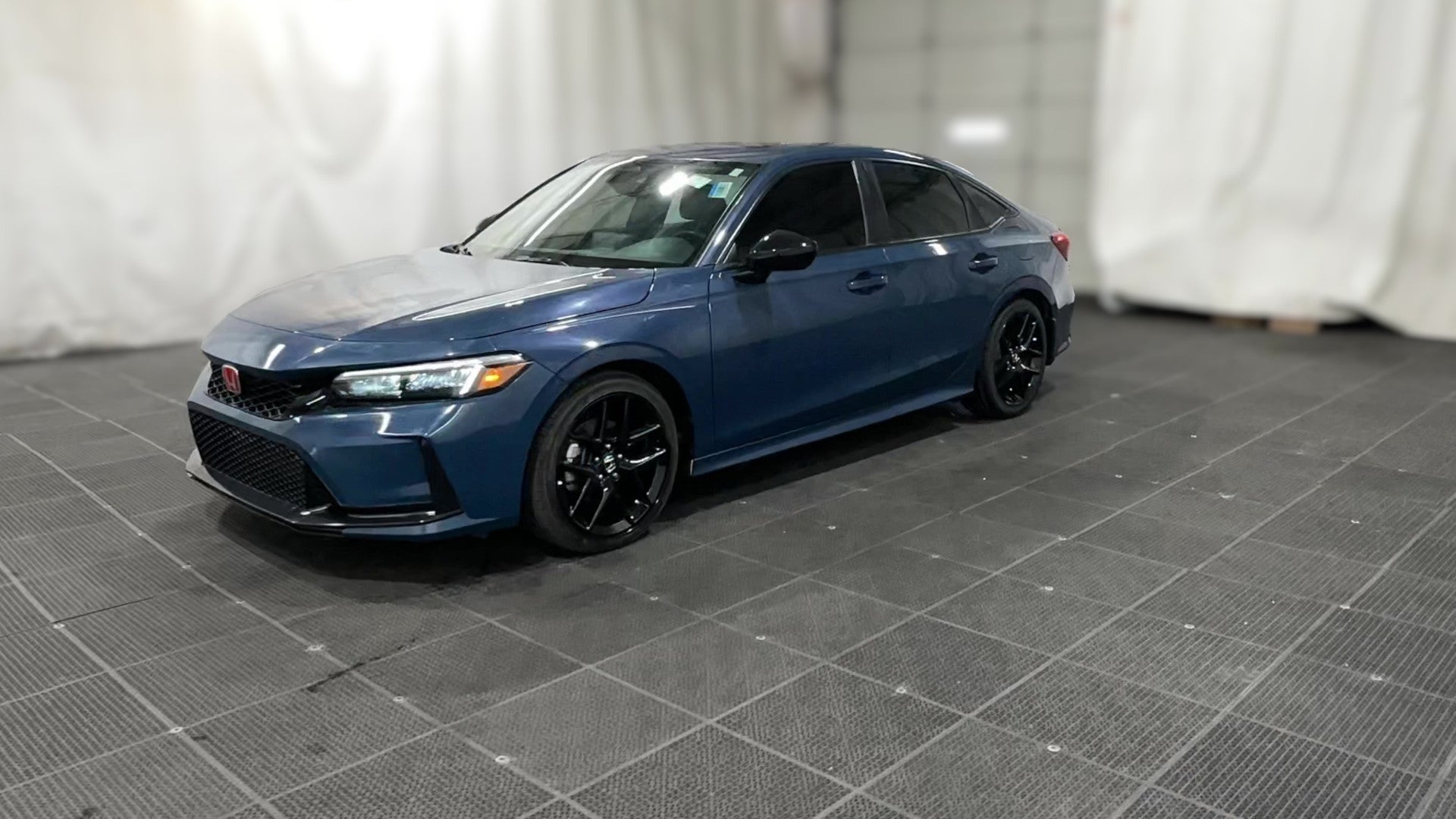 2025 Honda Civic Hybrid vehicle photo