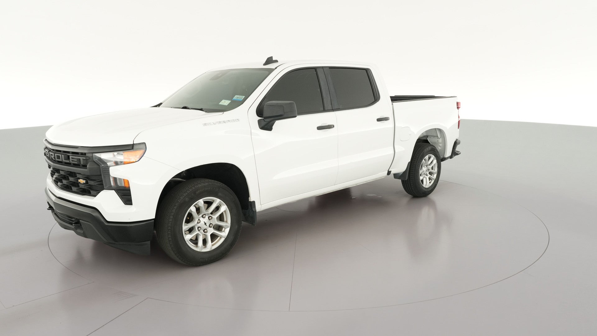 2024 Chevrolet Silverado 1500 Crew Cab vehicle photo