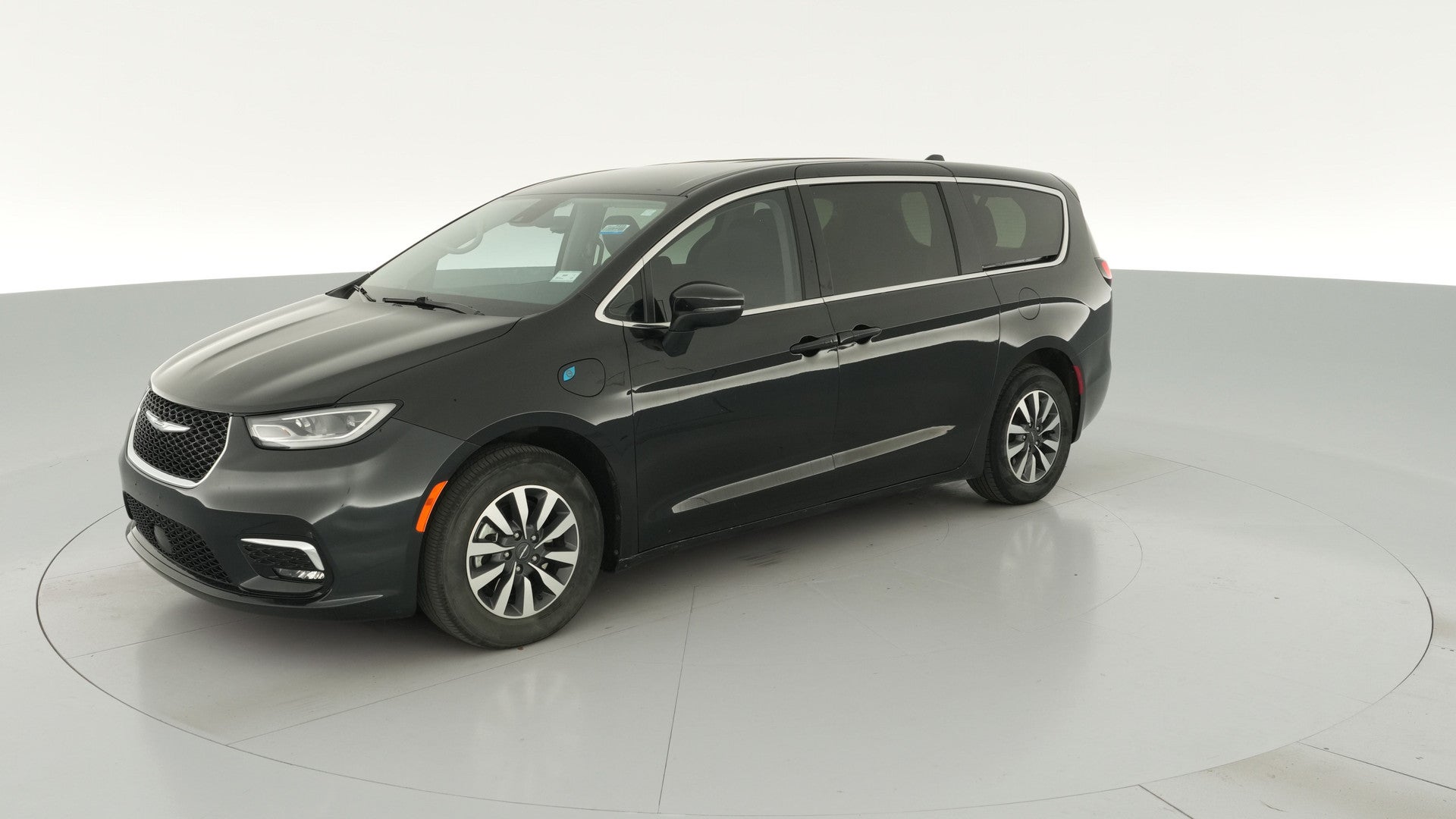 2023 Chrysler Pacifica Hybrid vehicle photo