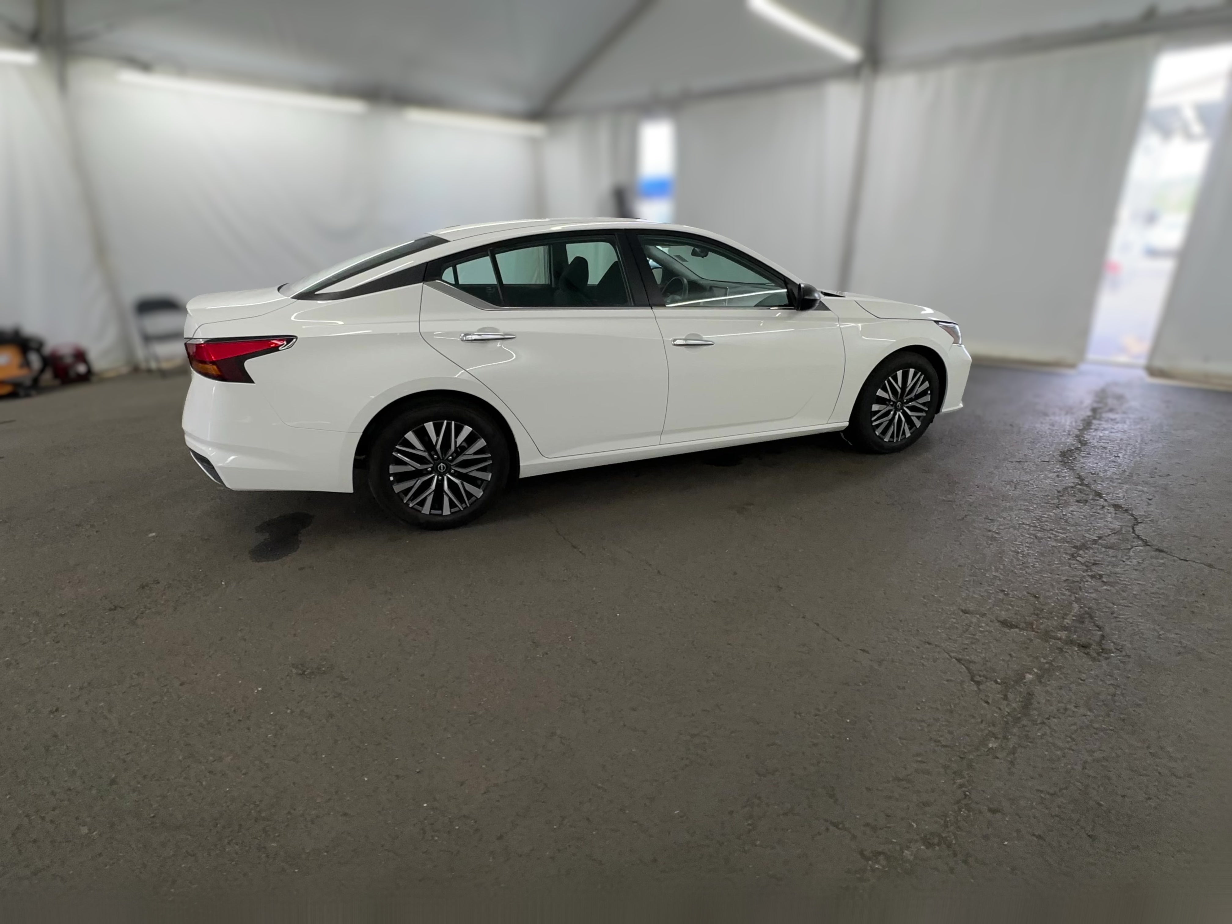 2025 Nissan Altima SV - Photo 33