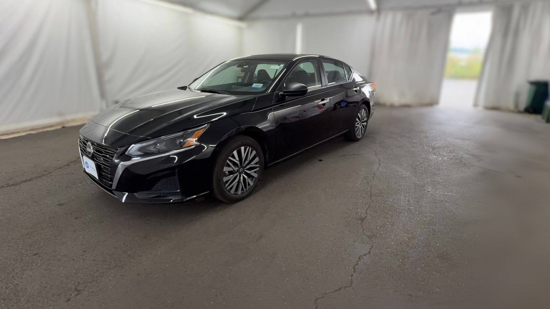 2025 Nissan Altima vehicle photo