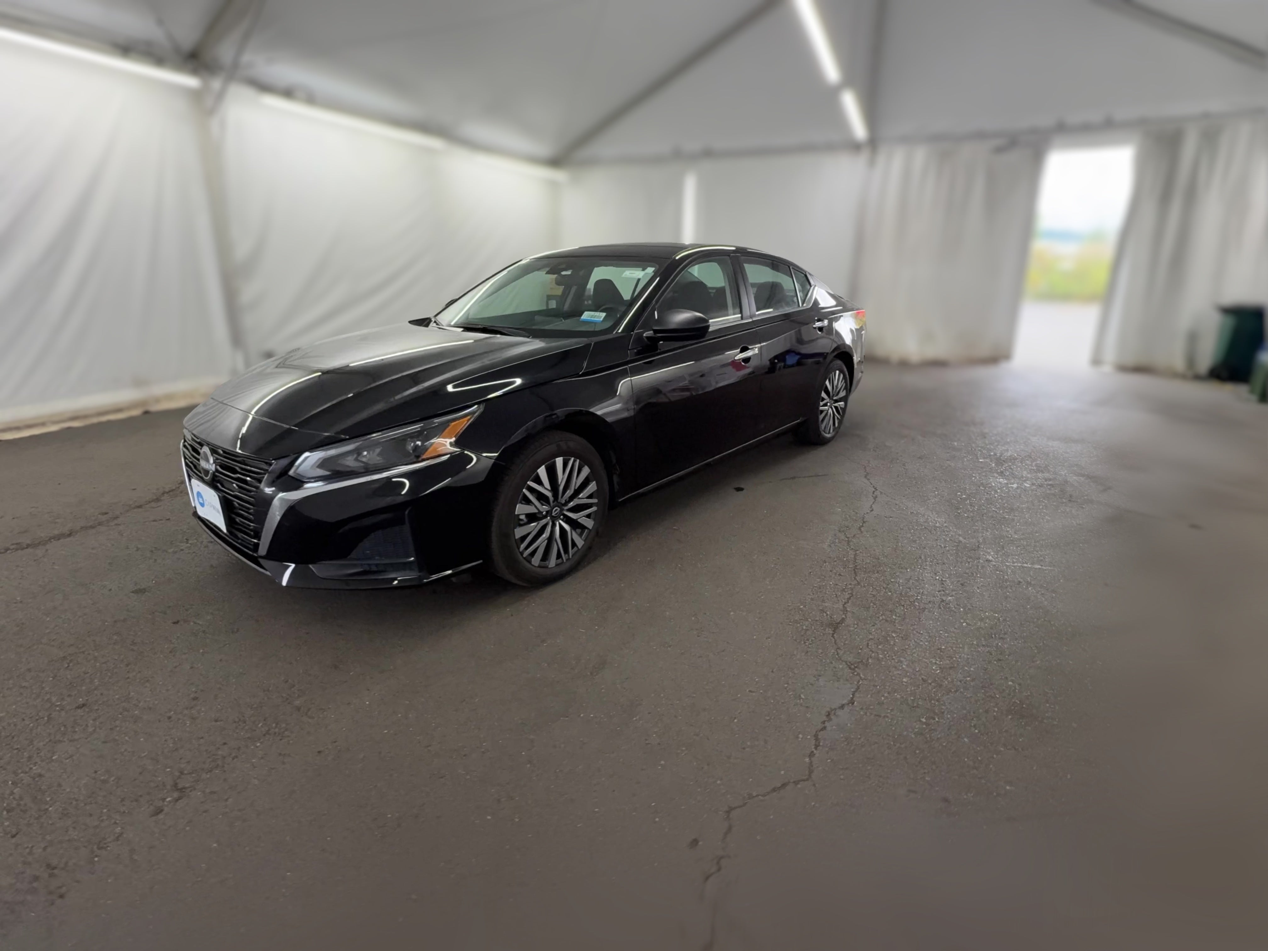 2025 Nissan Altima SV - Photo 29