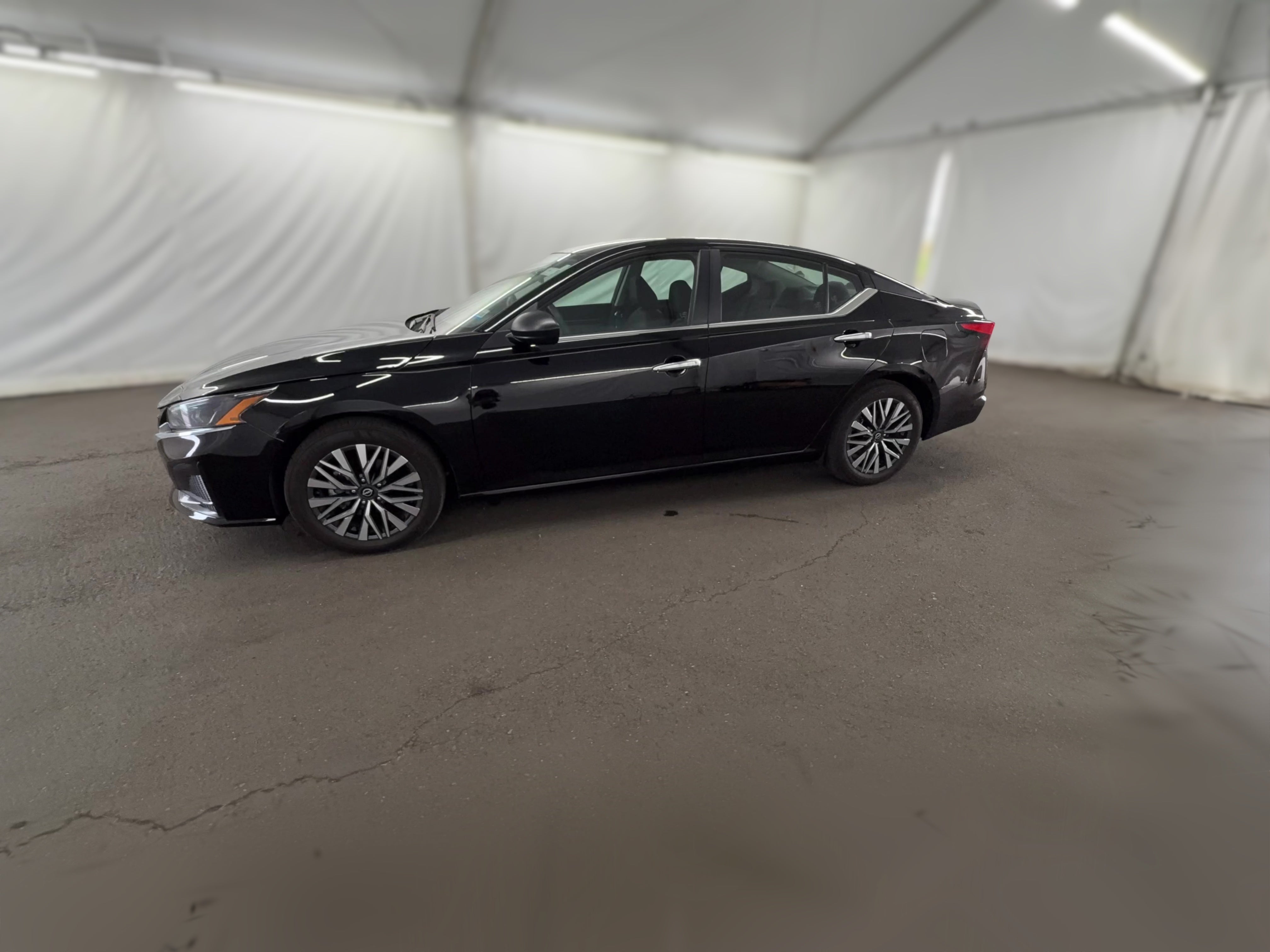 2025 Nissan Altima SV - Photo 30