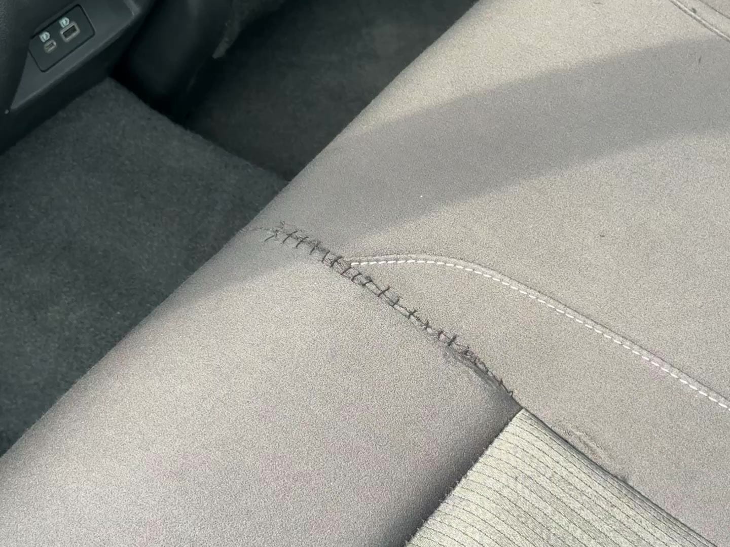 2025 Nissan Altima SV - Photo 19