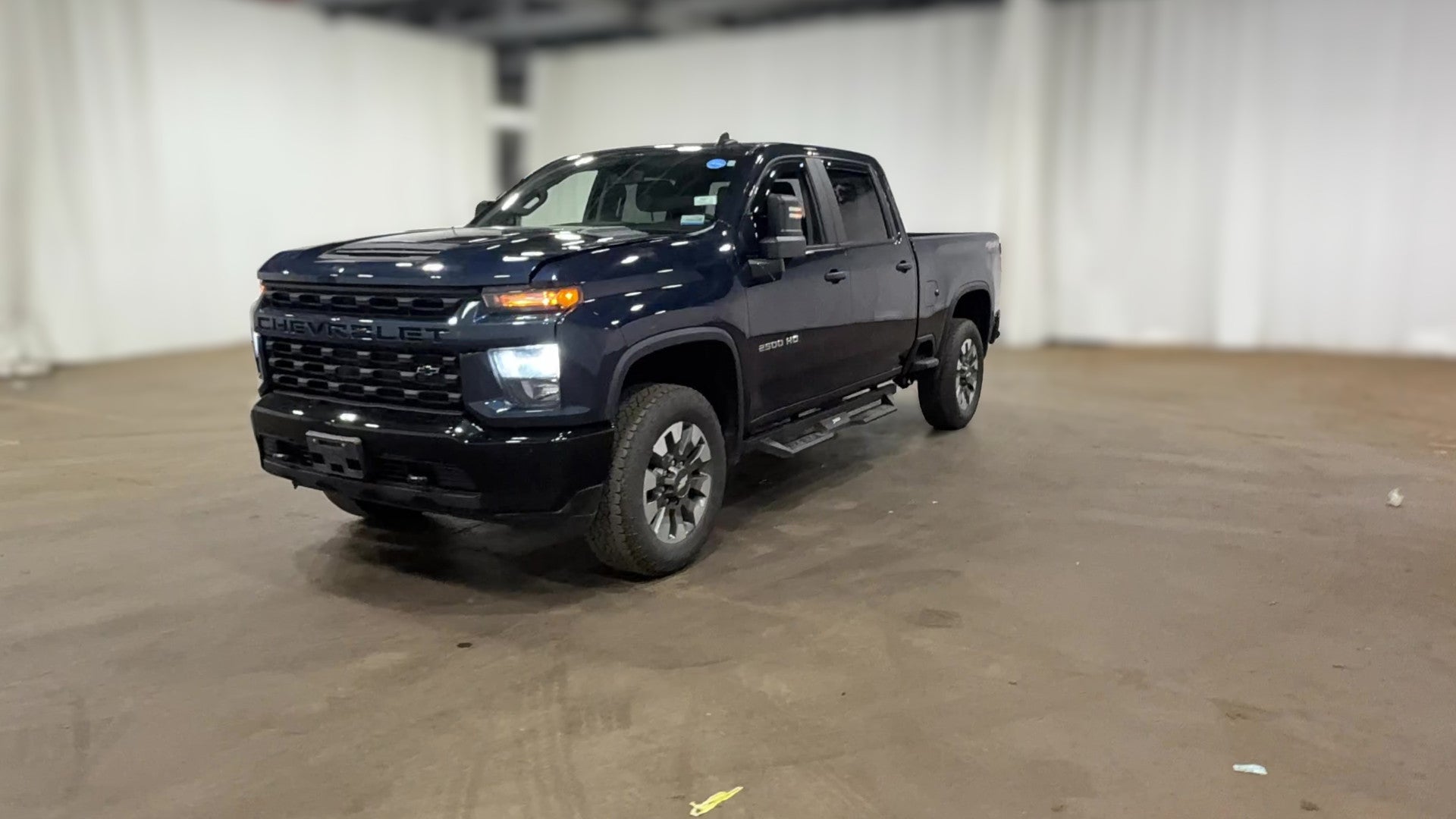 2022 Chevrolet Silverado 2500 HD Crew Cab vehicle photo