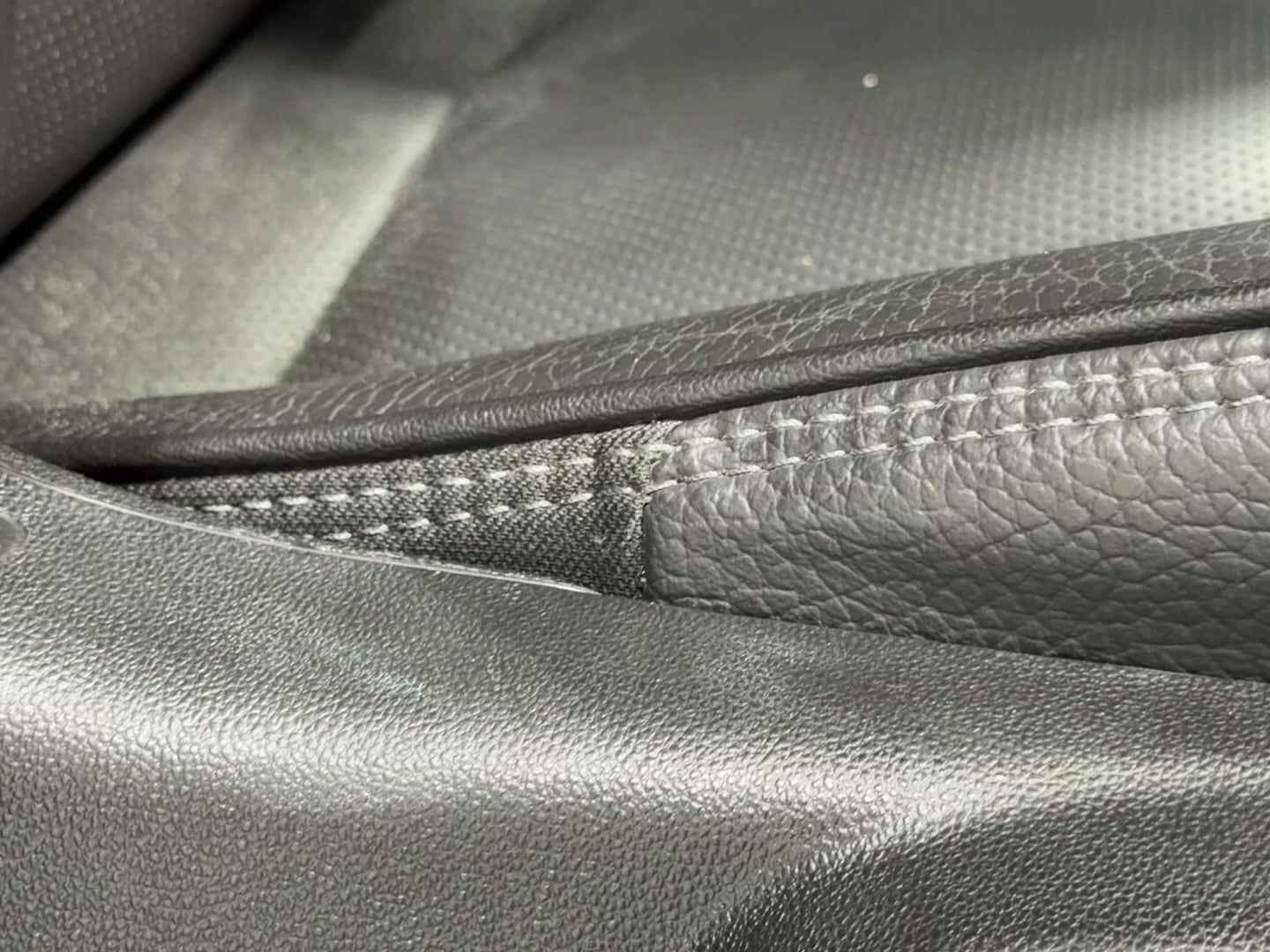 2023 GMC Yukon Denali - Photo 22
