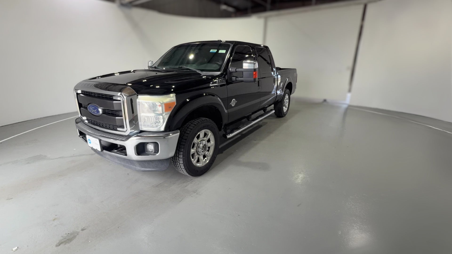 2016 Ford F250 Super Duty Crew Cab vehicle photo