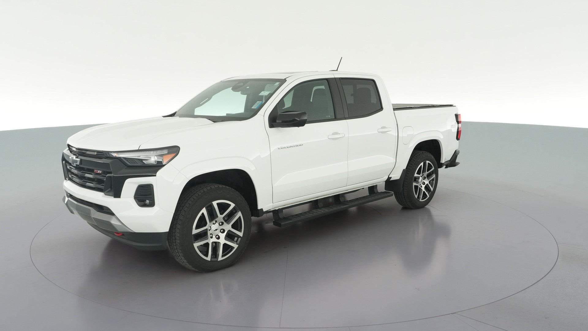2024 Chevrolet Colorado Crew Cab vehicle photo