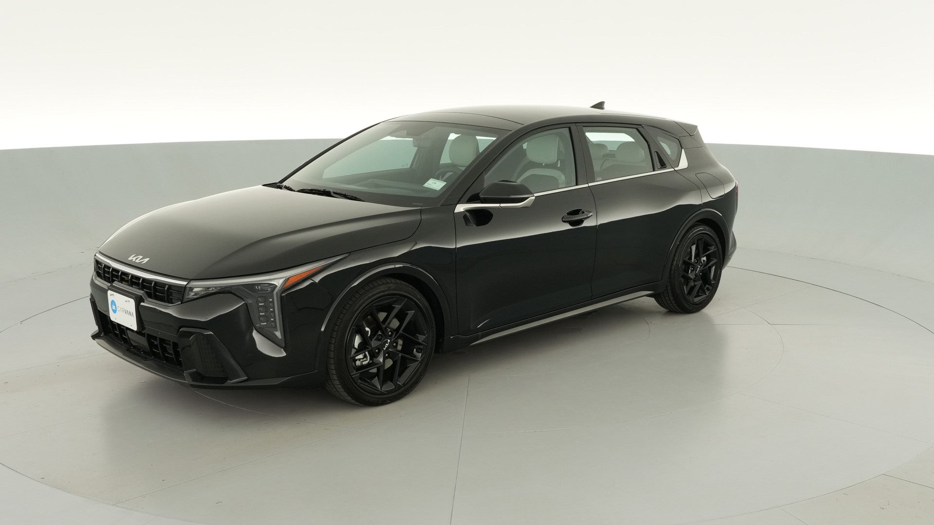 2026 Kia K4 Hatchback vehicle photo