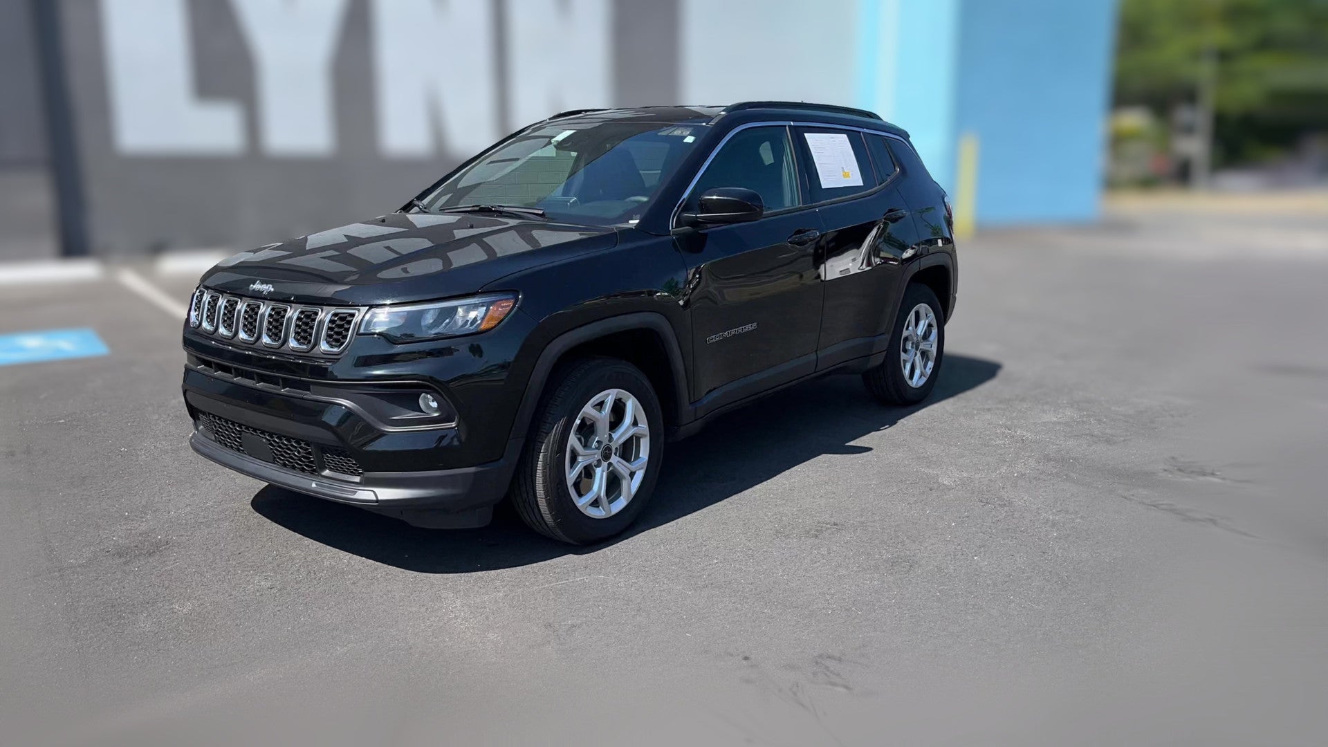 2025 Jeep Compass vehicle photo