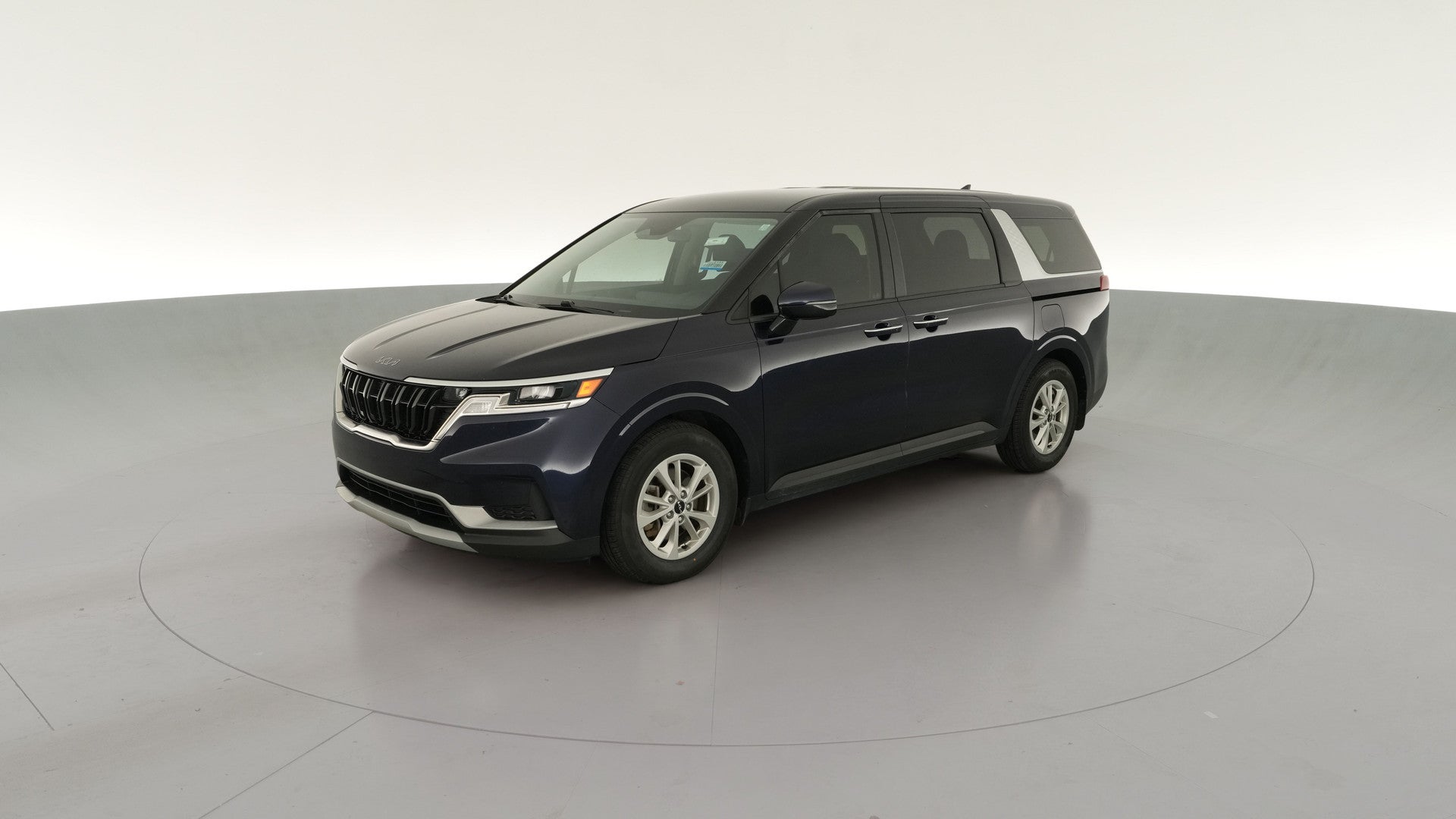 2023 Kia Carnival vehicle photo