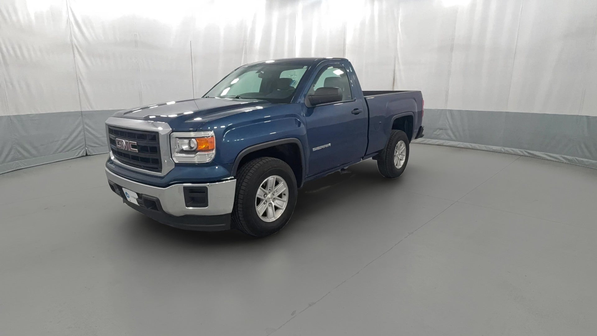2015 GMC Sierra 1500 Regular Cab vehicle photo