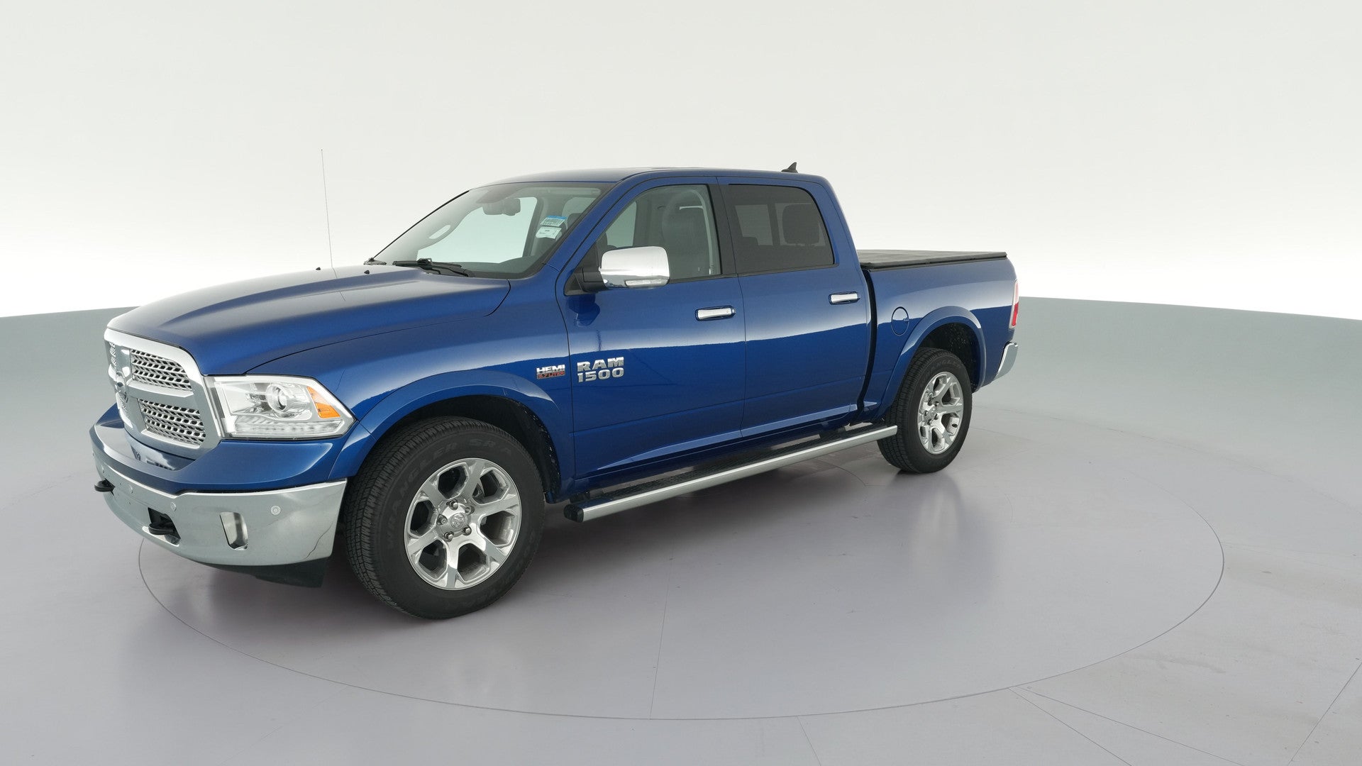 2016 Ram 1500 Crew Cab vehicle photo