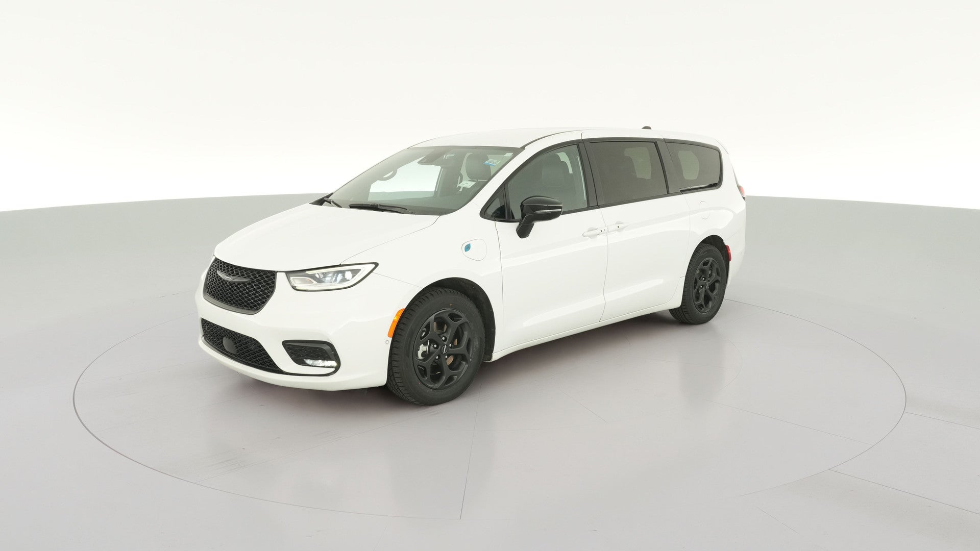 2024 Chrysler Pacifica Hybrid vehicle photo