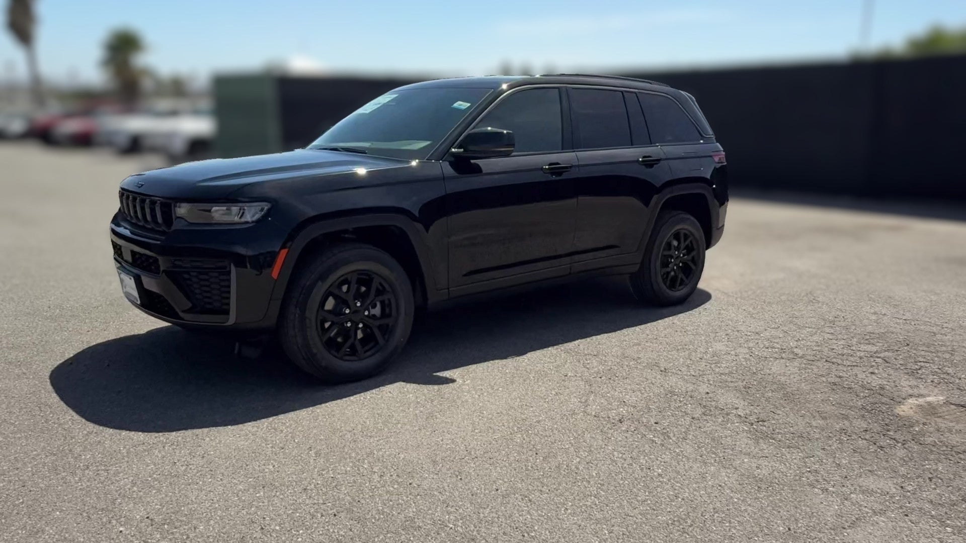 2026 Jeep Grand Cherokee vehicle photo