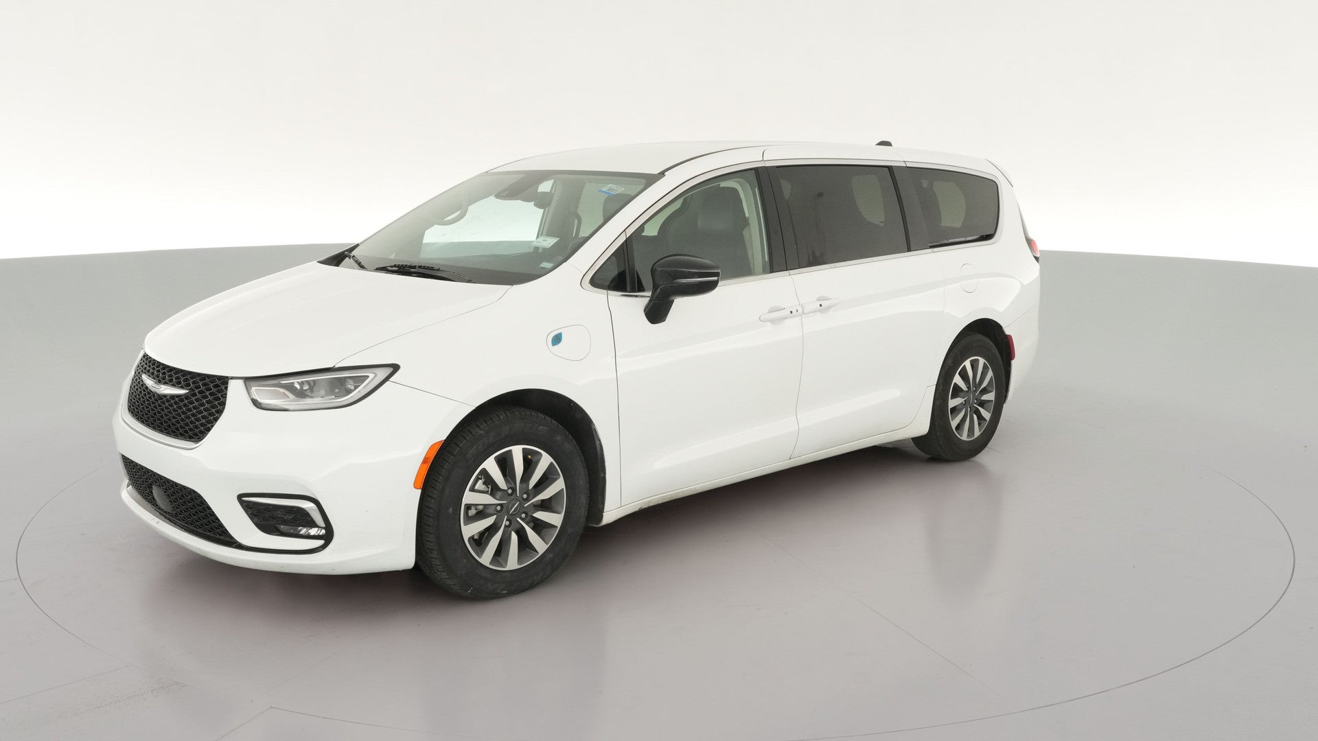 2024 Chrysler Pacifica Hybrid vehicle photo
