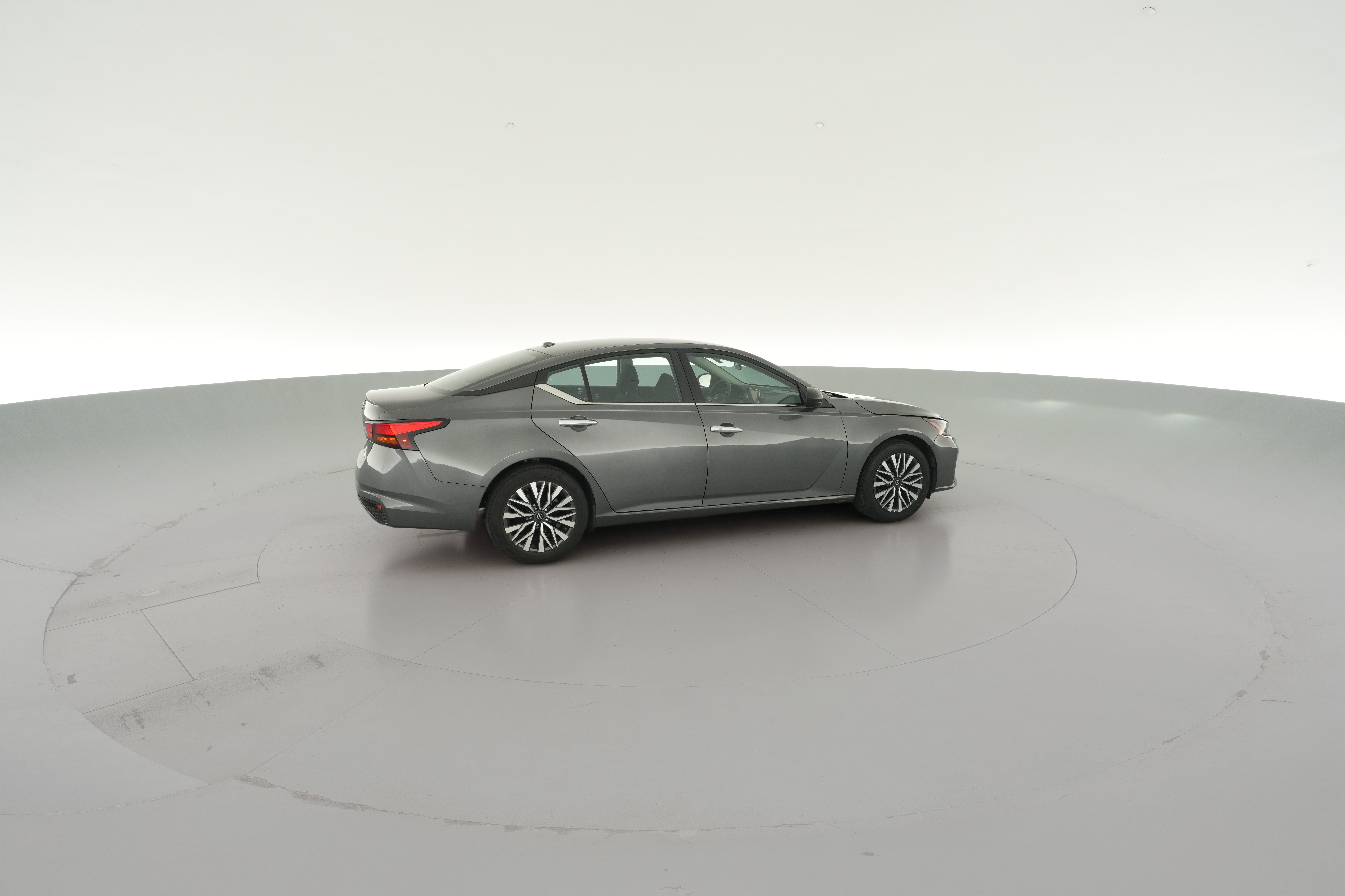 2025 Nissan Altima SV - Photo 32