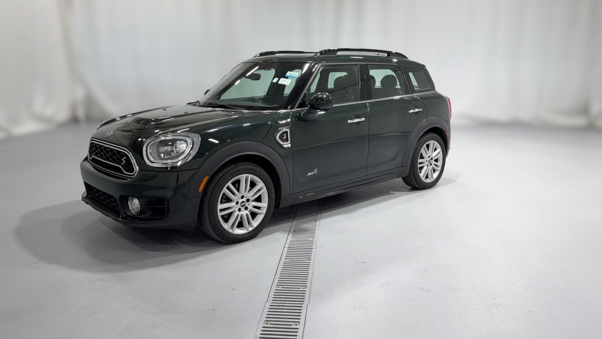 2019 MINI Countryman vehicle photo