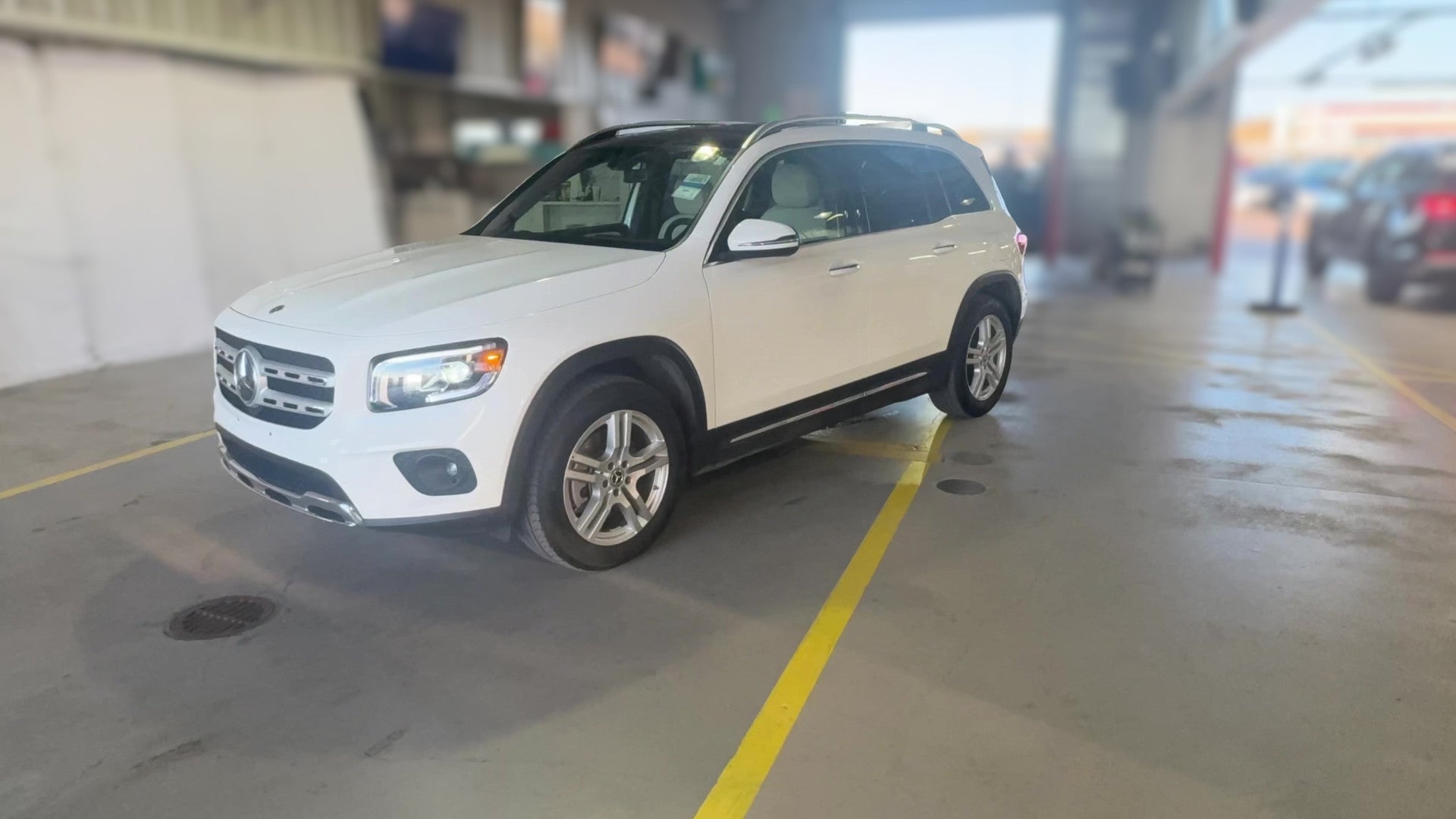2022 Mercedes-Benz GLB vehicle photo