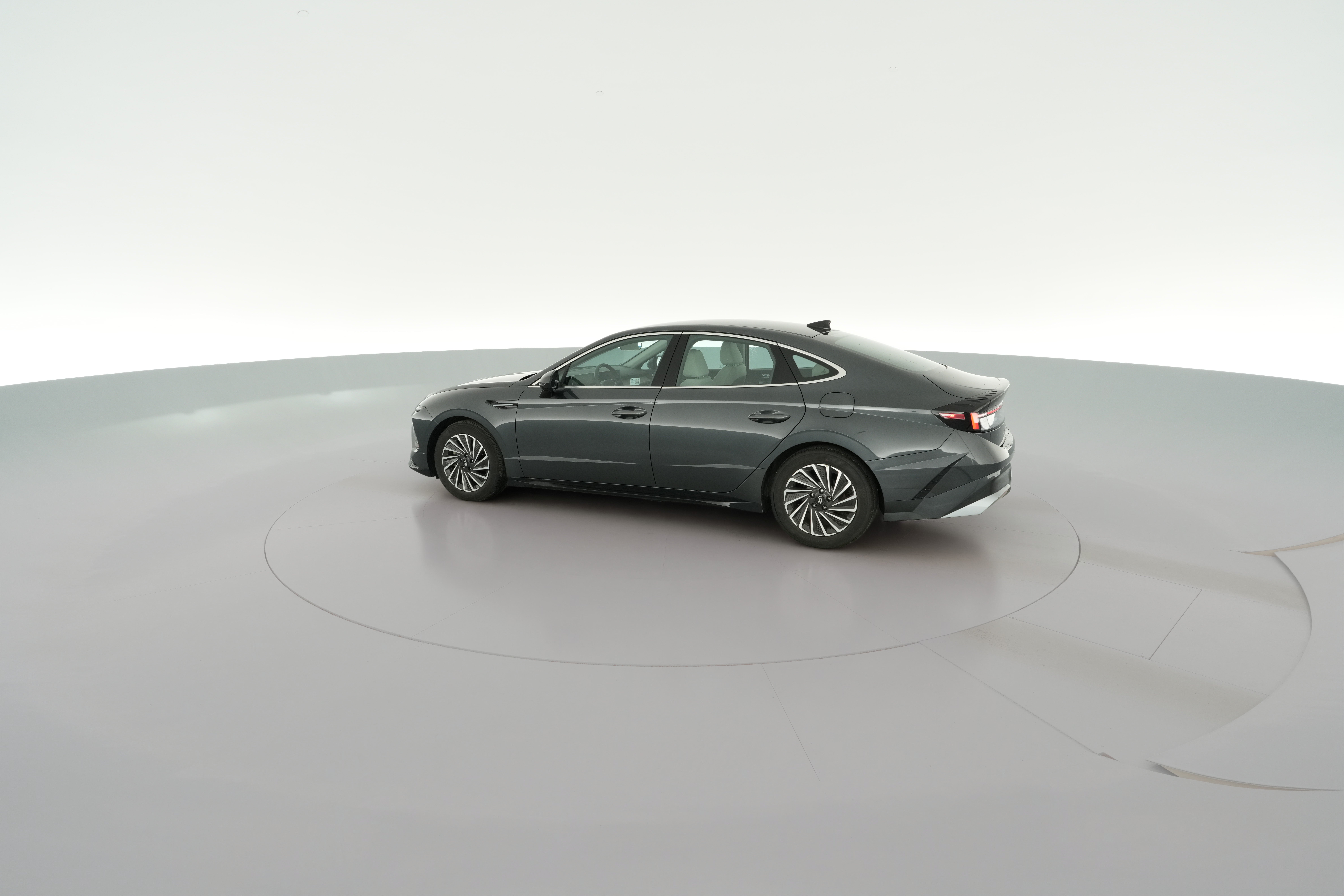 2025 Hyundai Sonata Hybrid SEL - Photo 29