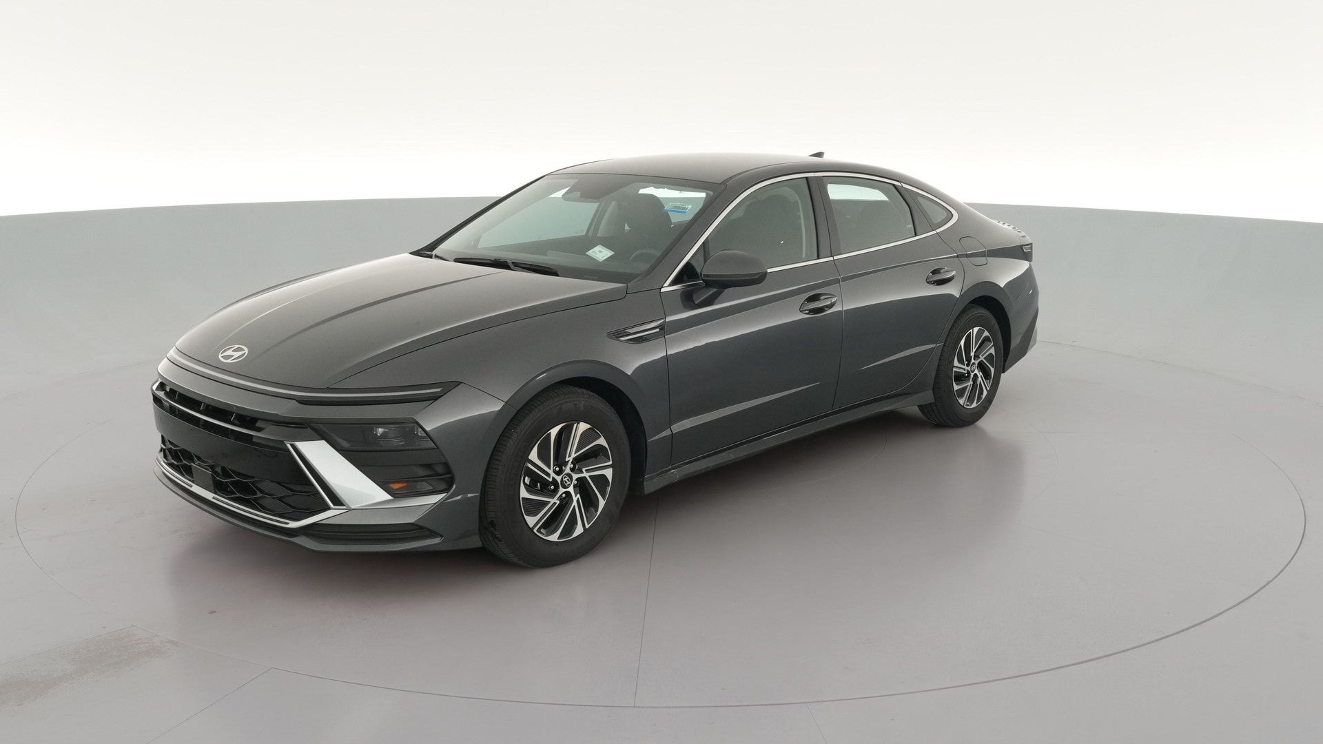 2026 Hyundai Sonata Hybrid vehicle photo