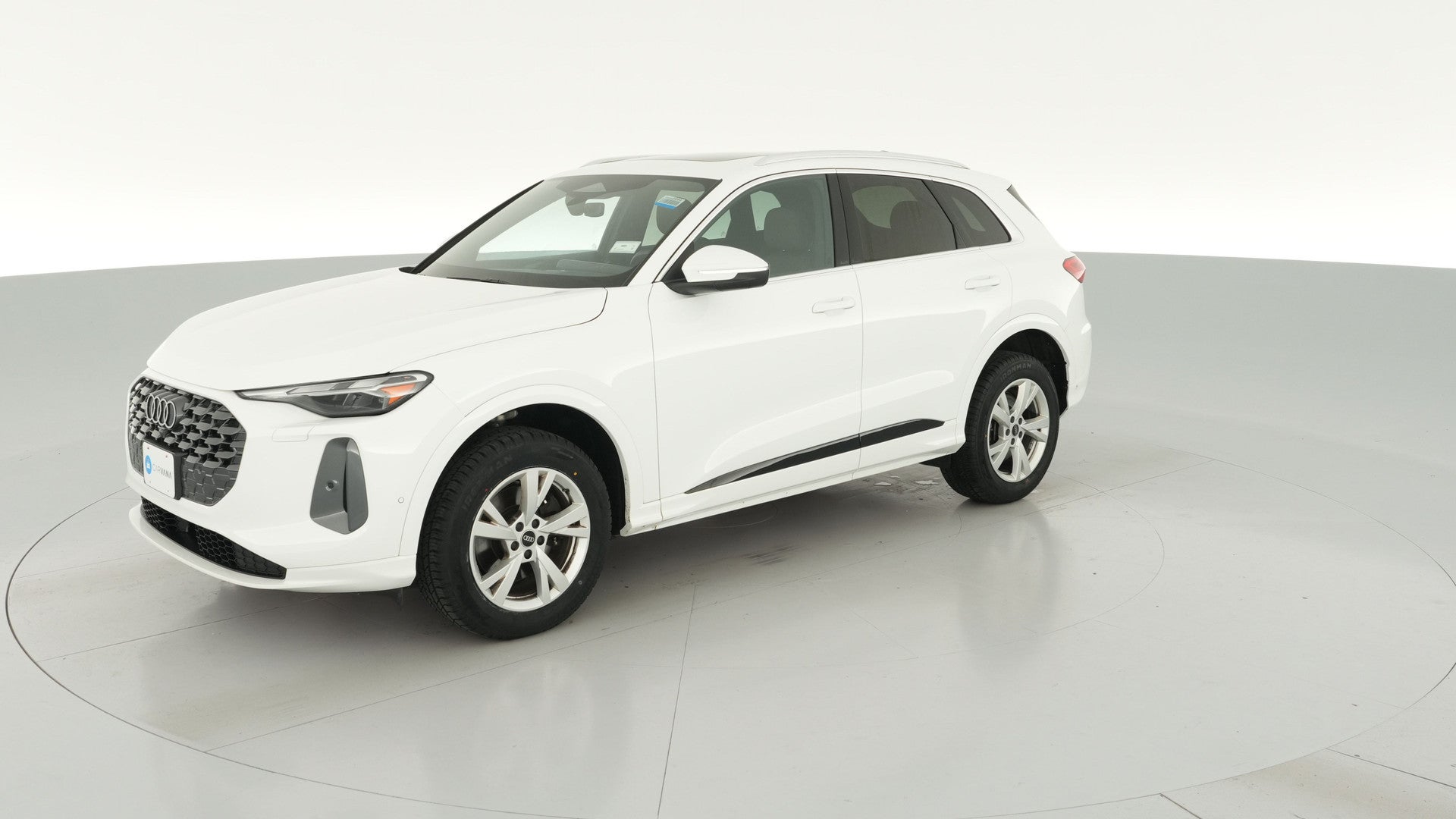 2025 Audi Q5 vehicle photo