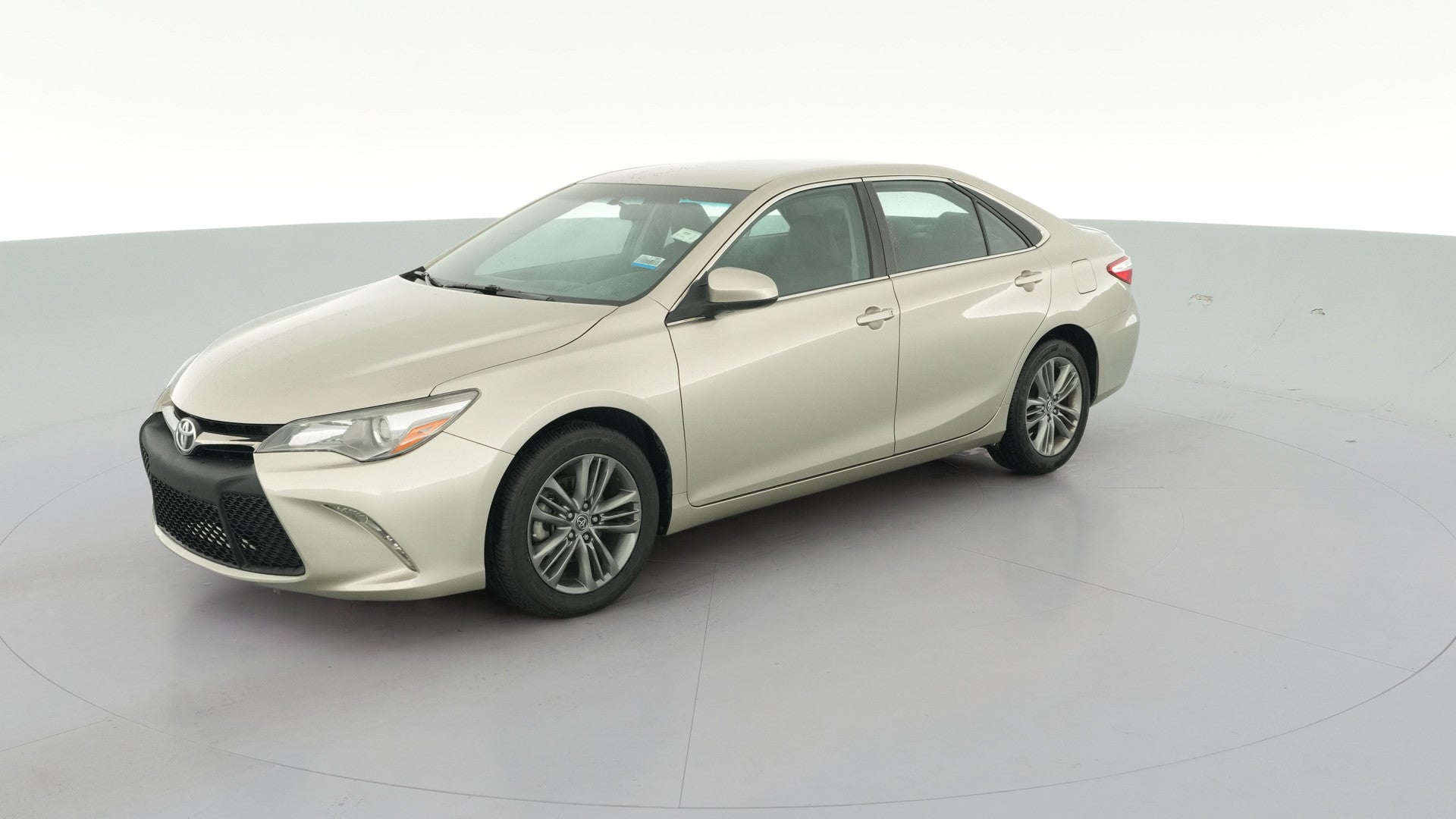 2015 Toyota Camry vehicle photo