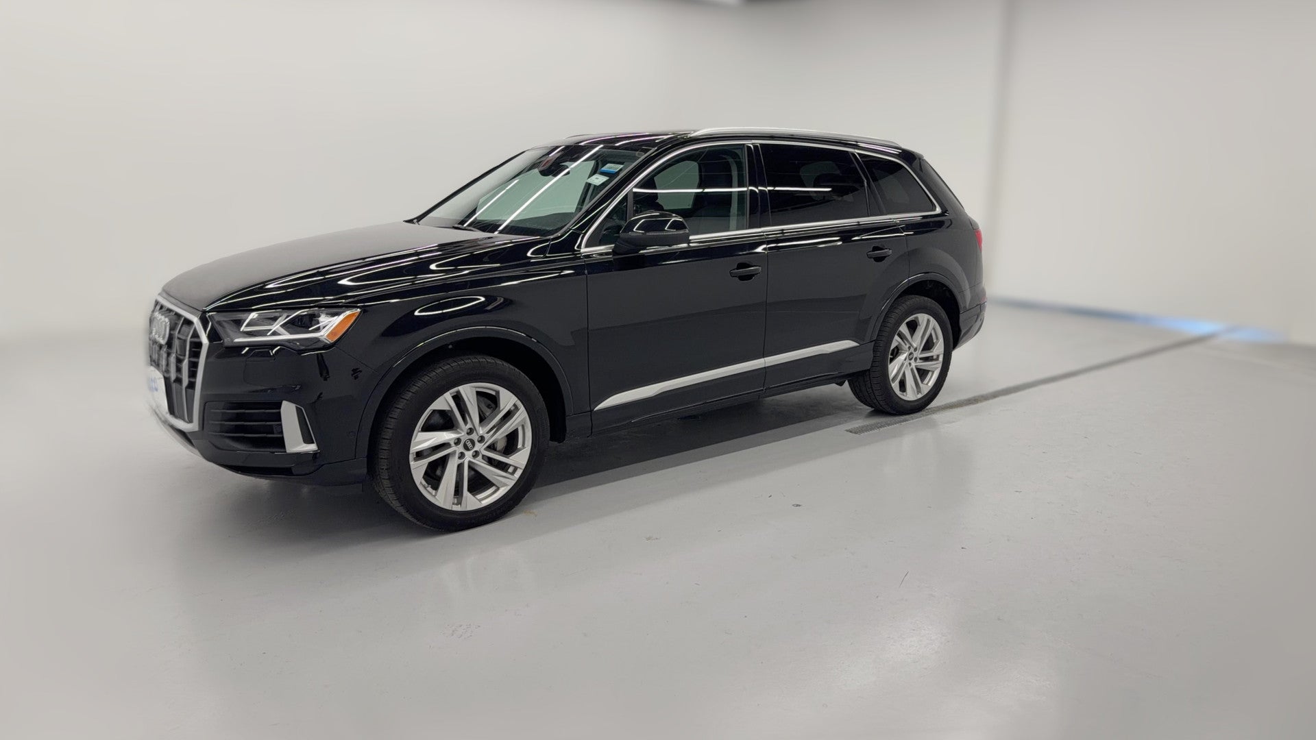 2023 Audi Q7 vehicle photo