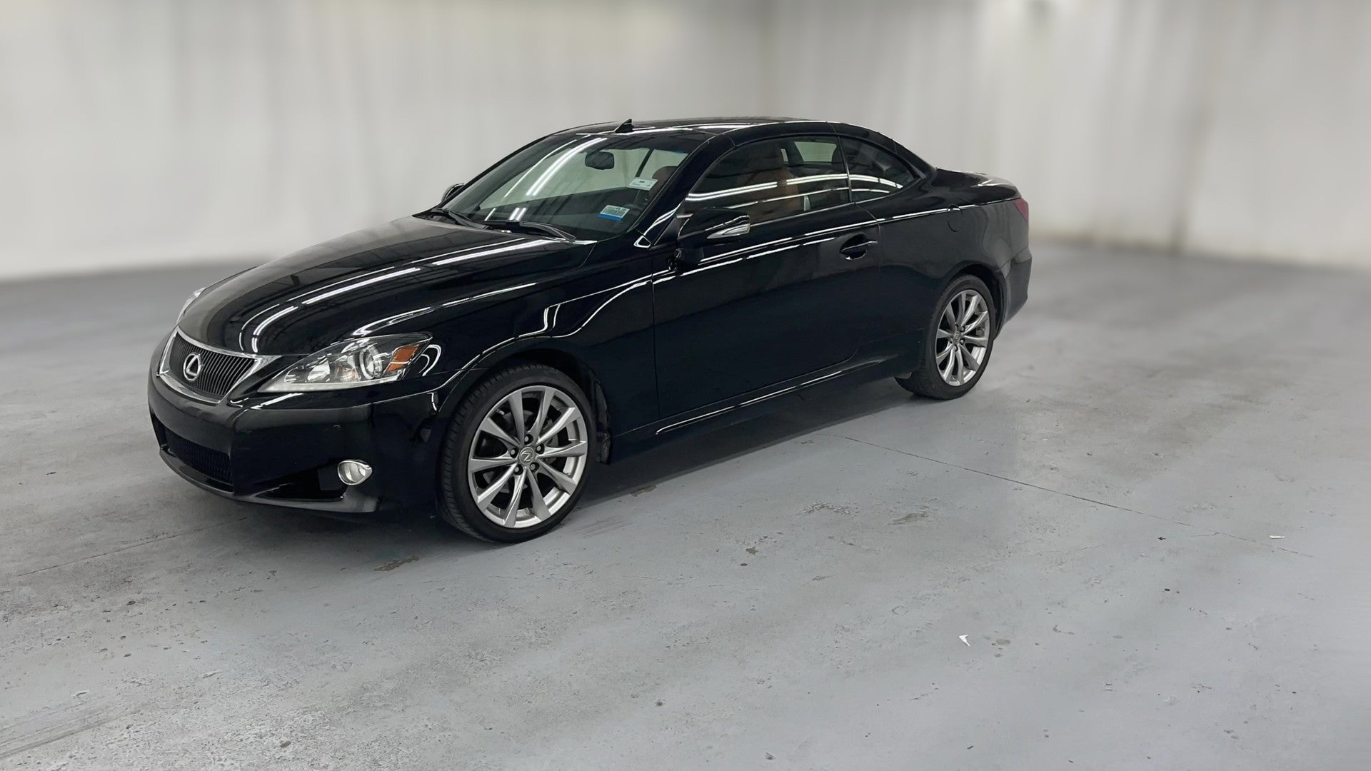 2014 Lexus IS vehicle photo