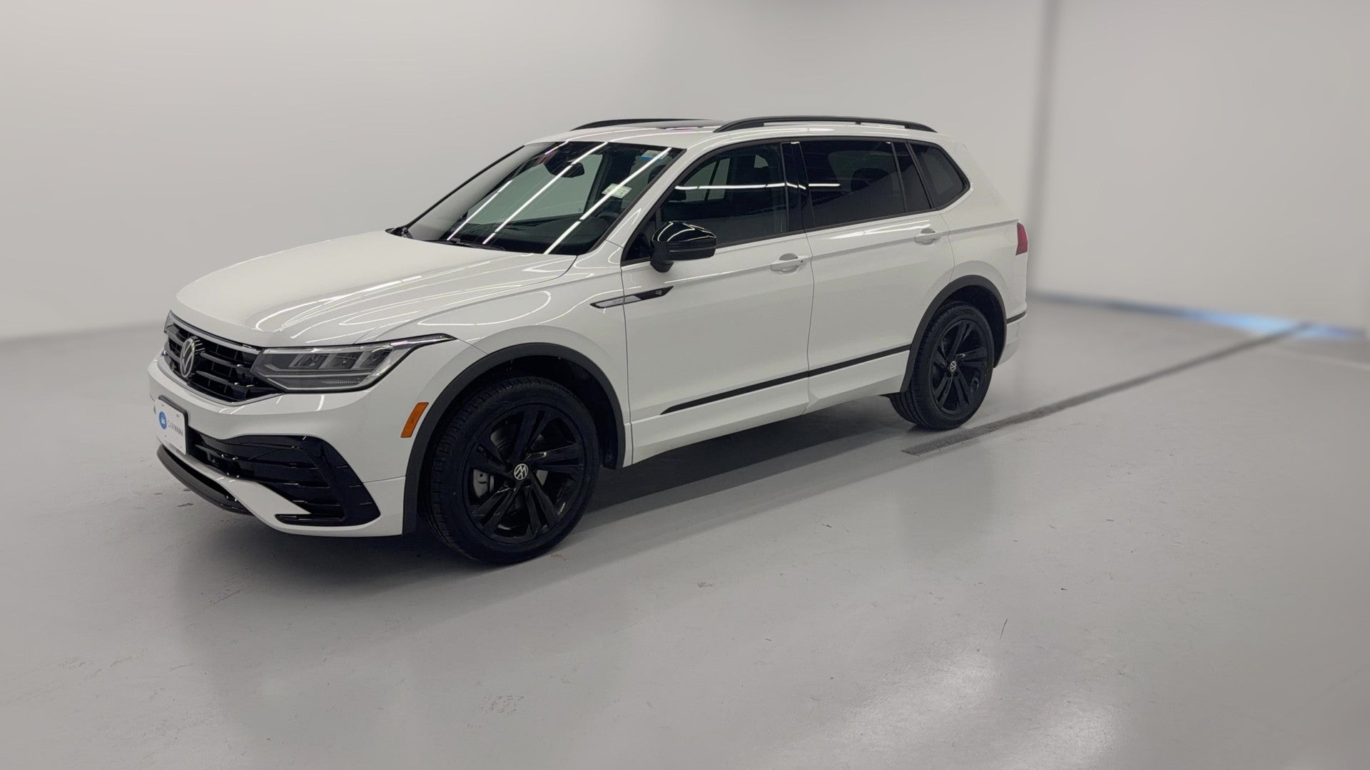 2023 Volkswagen Tiguan vehicle photo