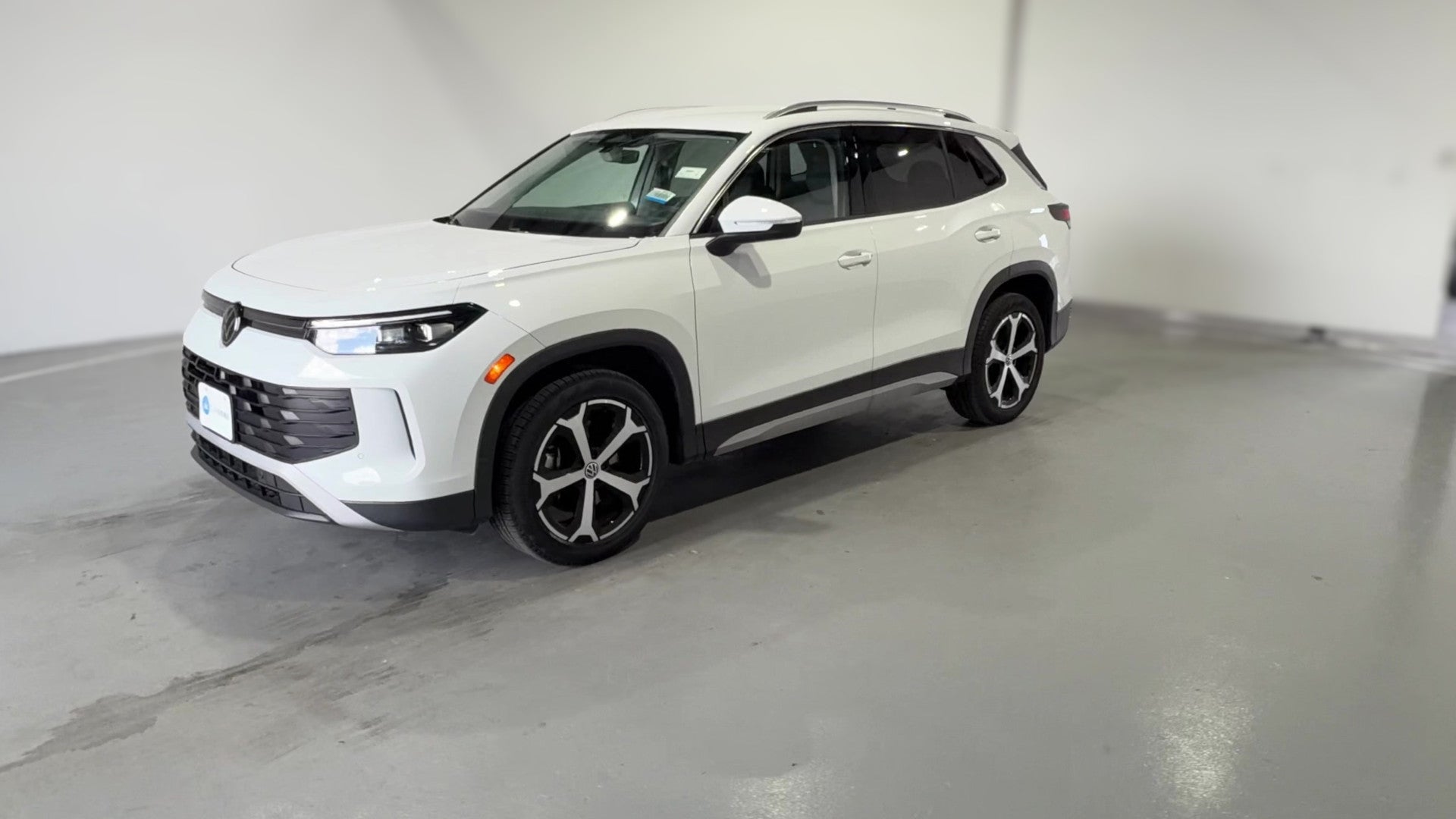 2026 Volkswagen Tiguan vehicle photo