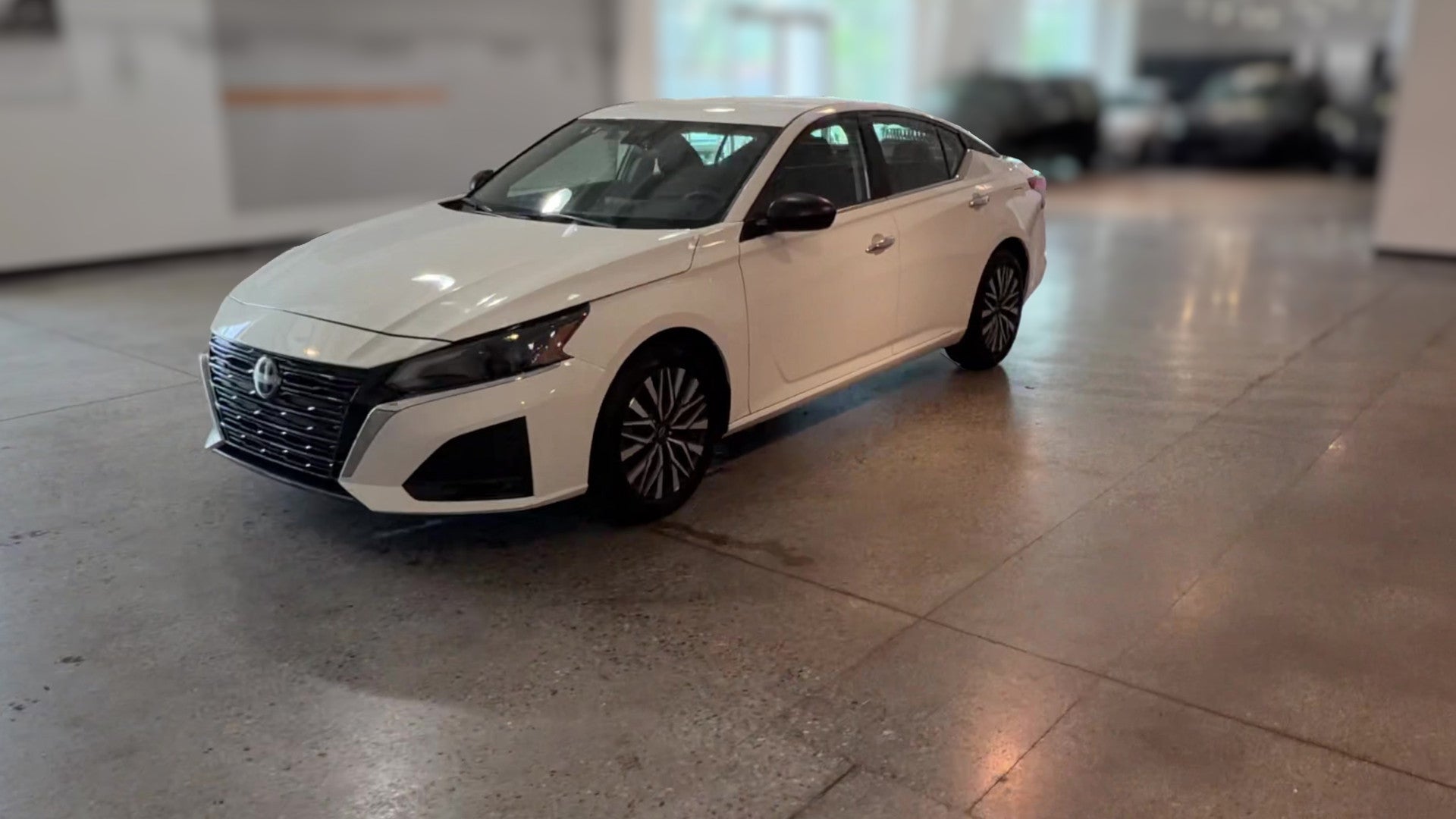 2025 Nissan Altima vehicle photo