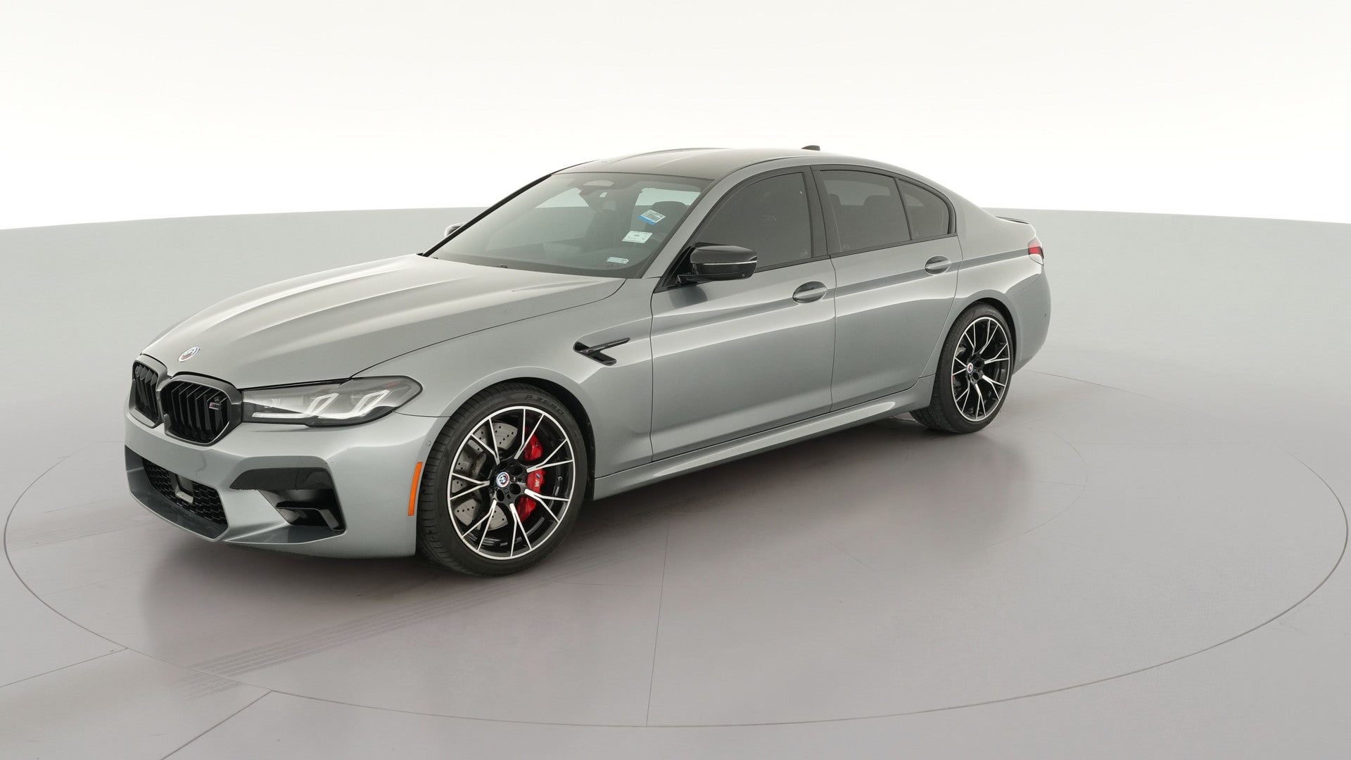 2023 BMW M5 vehicle photo