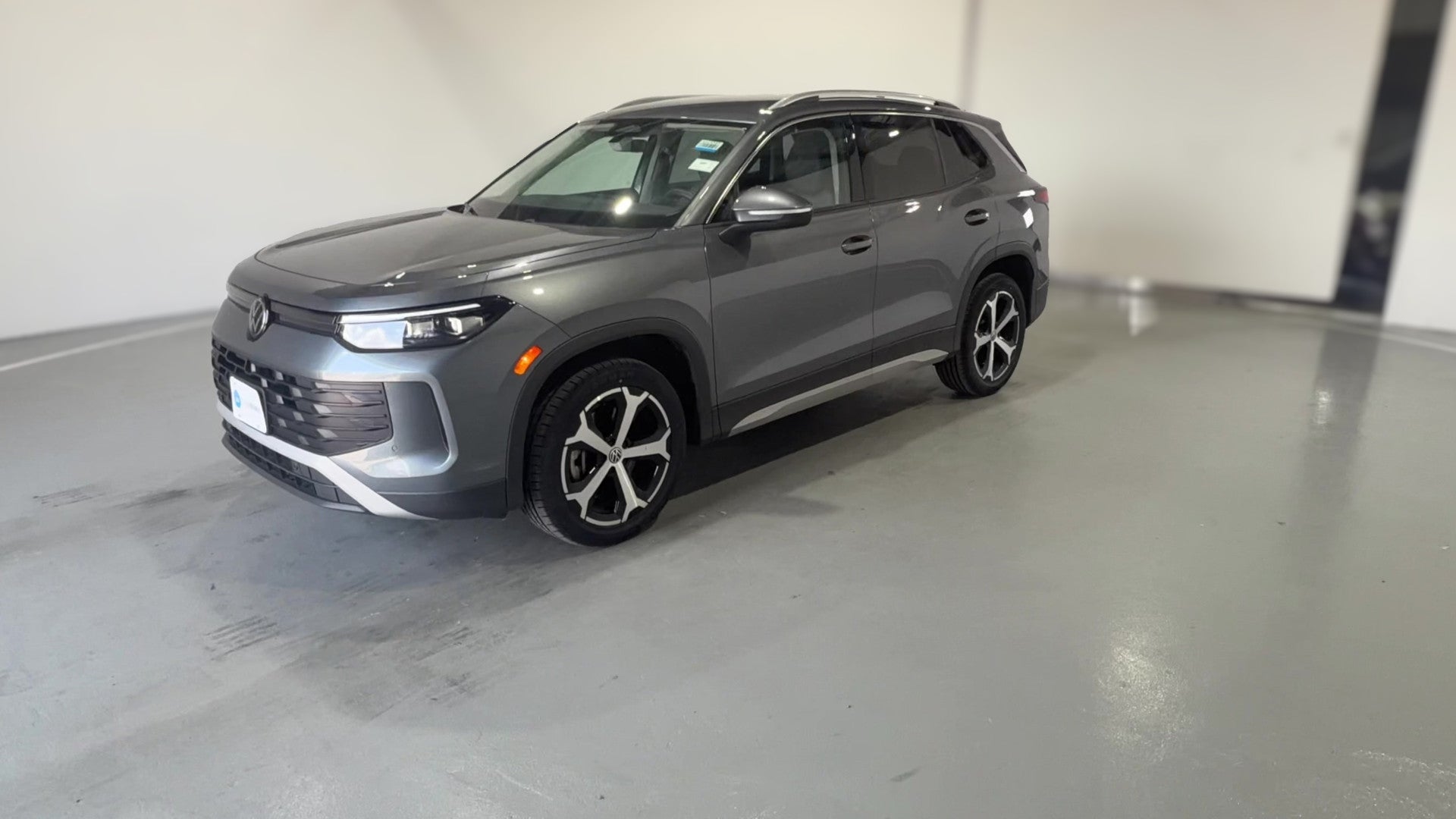 2026 Volkswagen Tiguan vehicle photo
