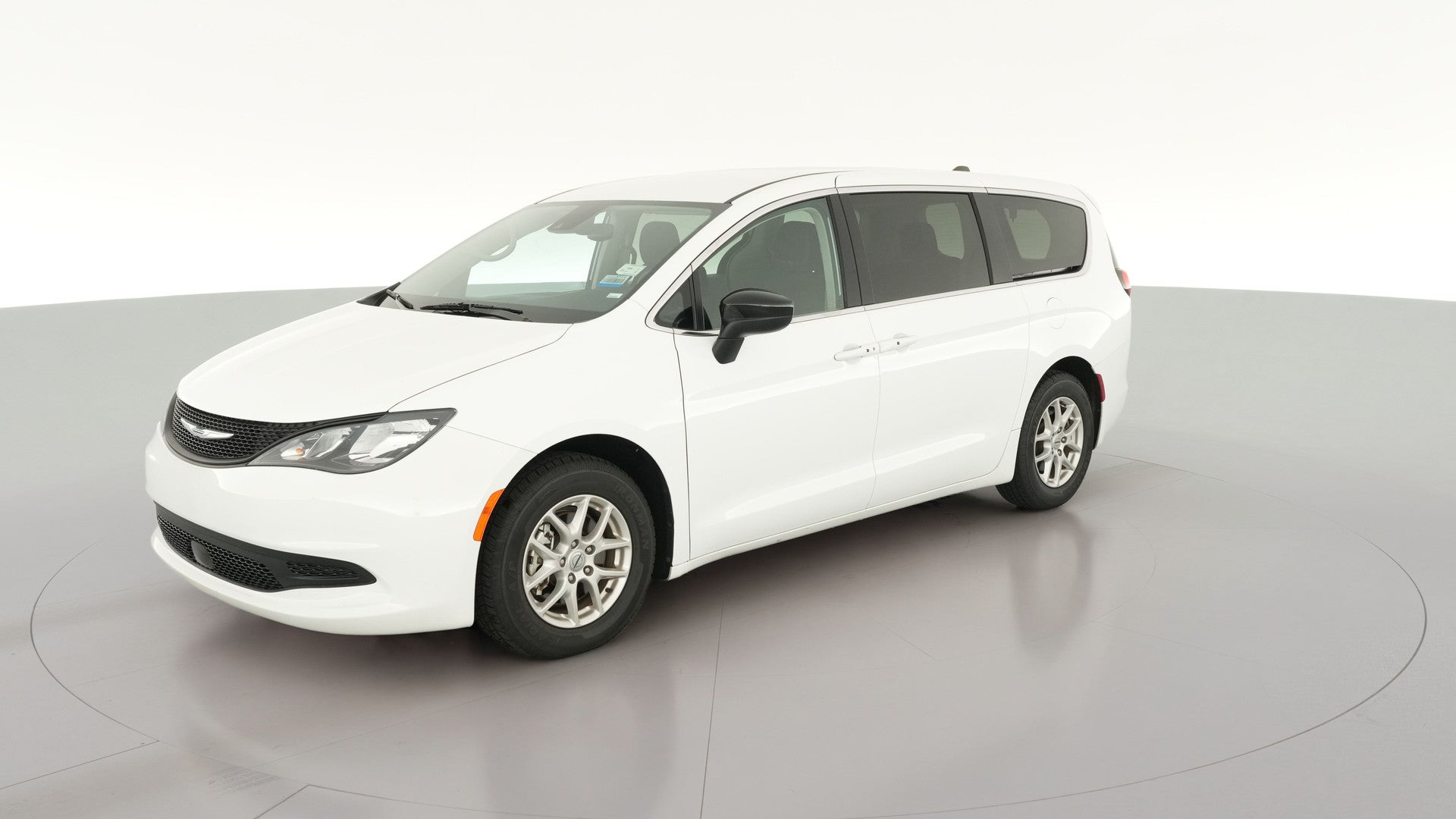 2024 Chrysler Voyager vehicle photo