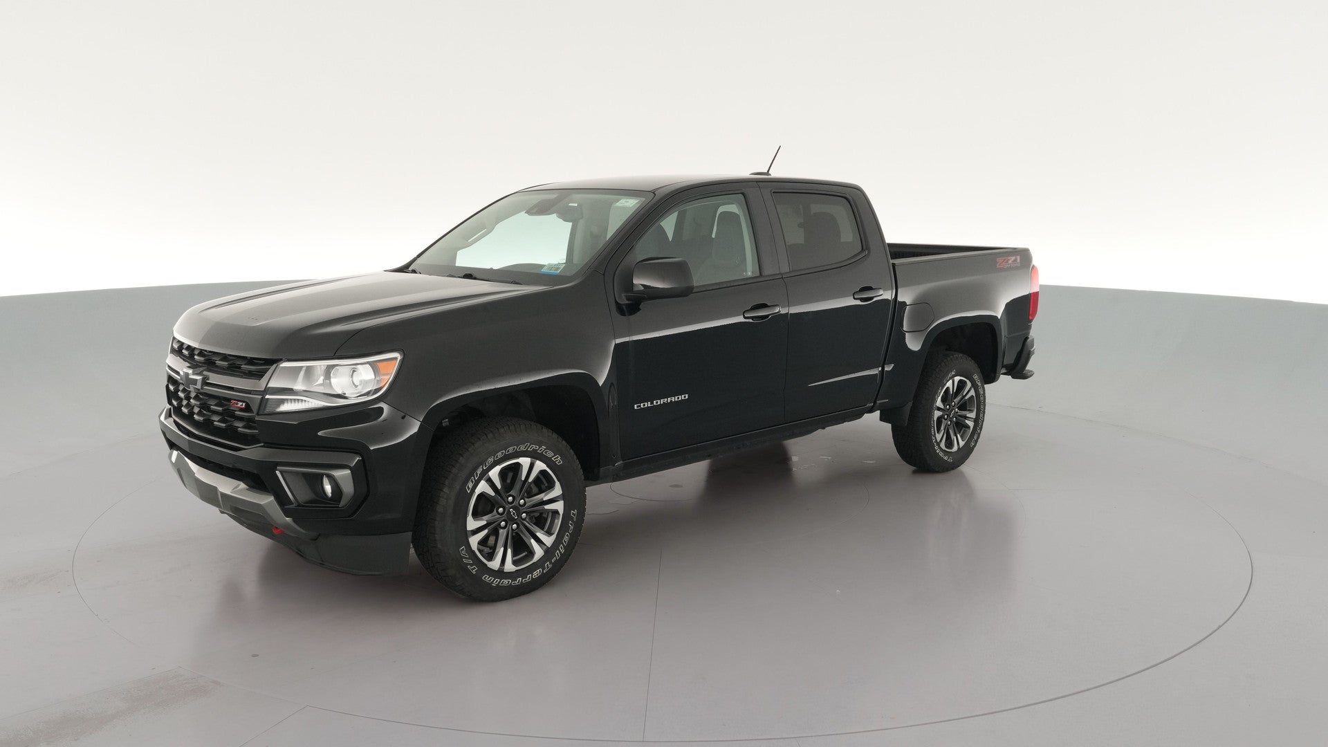 2022 Chevrolet Colorado Crew Cab vehicle photo