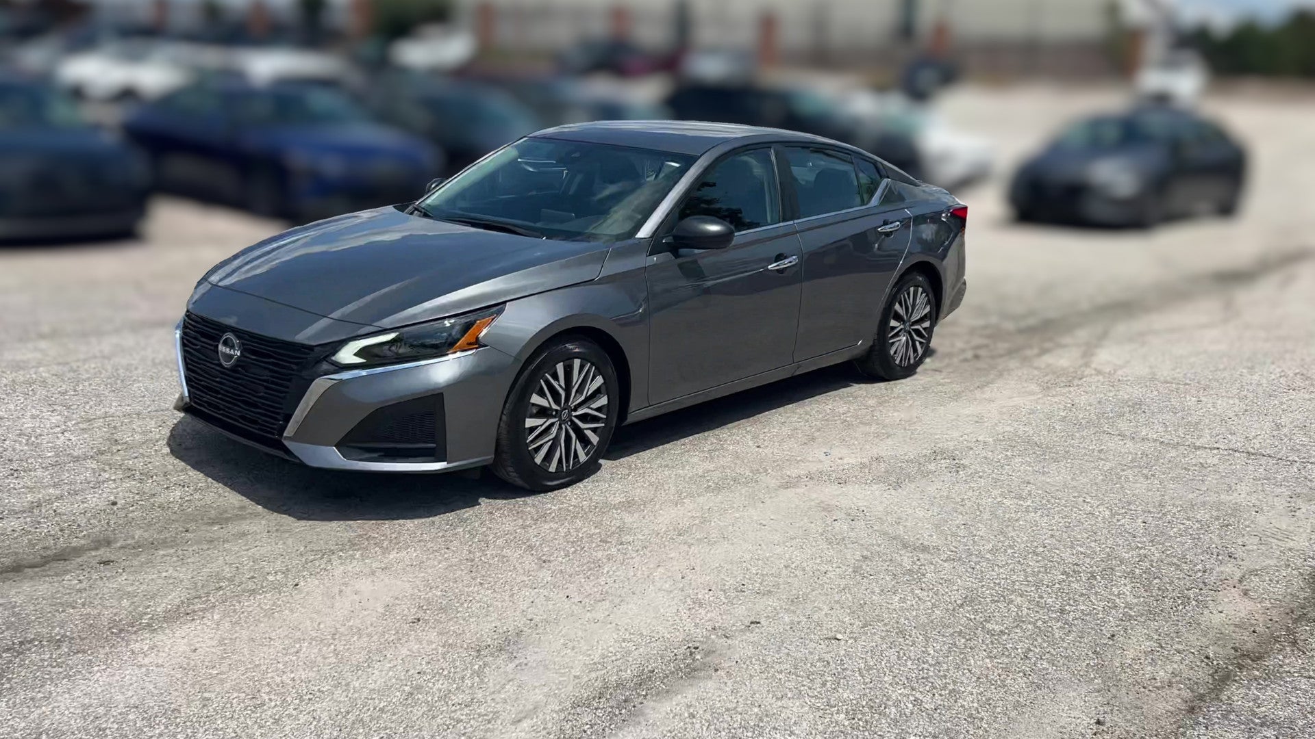 2025 Nissan Altima vehicle photo