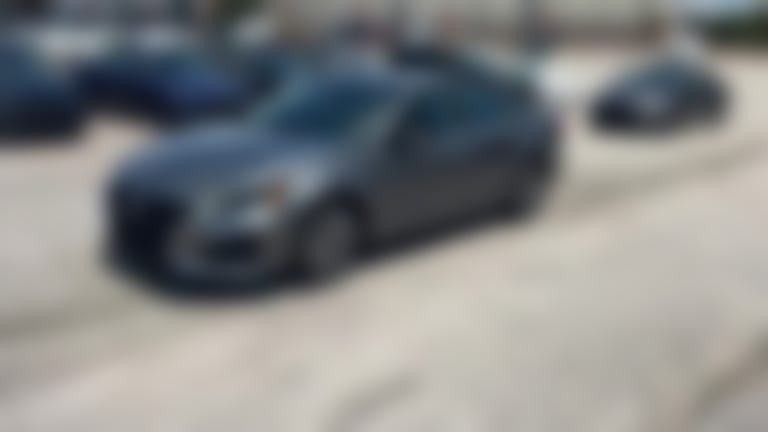 2025 Nissan Altima vehicle photo