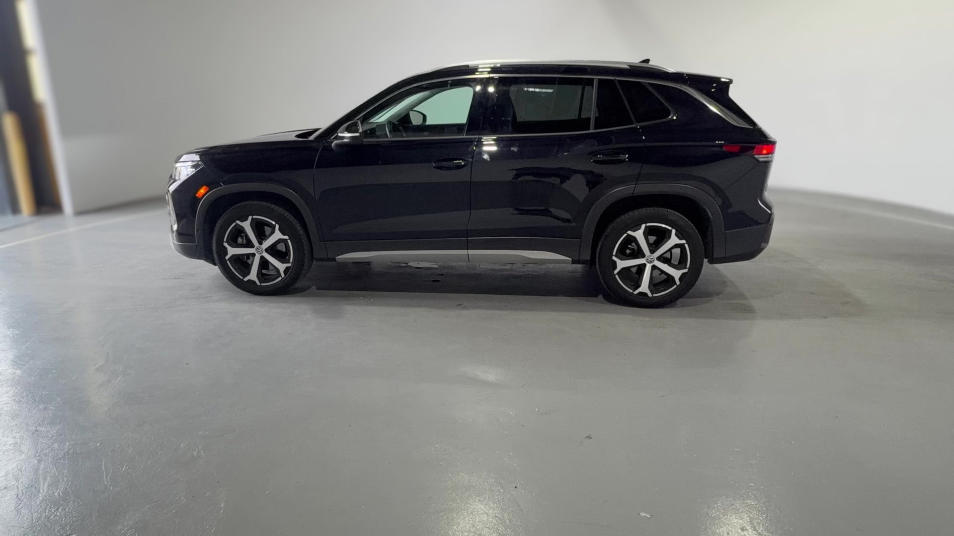 2026 Volkswagen Tiguan vehicle photo