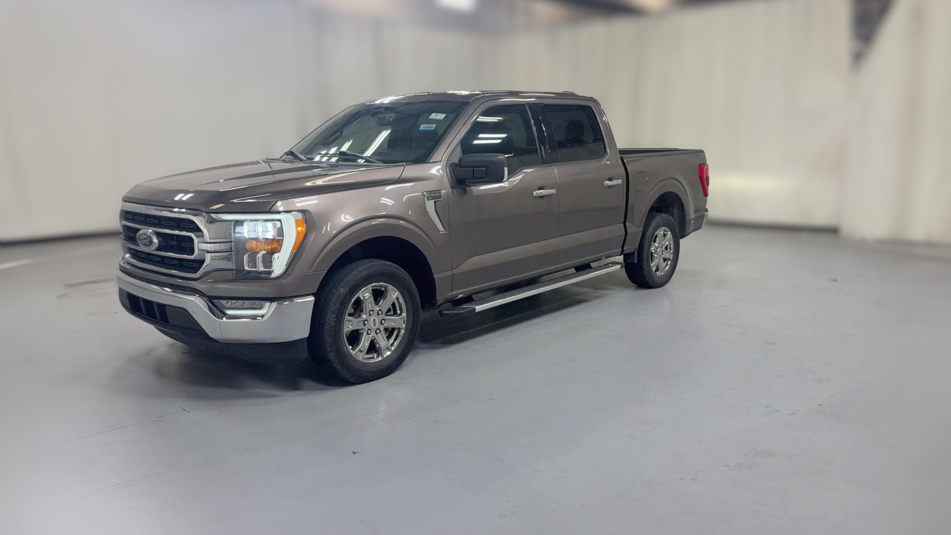 2023 Ford F150 SuperCrew Cab vehicle photo